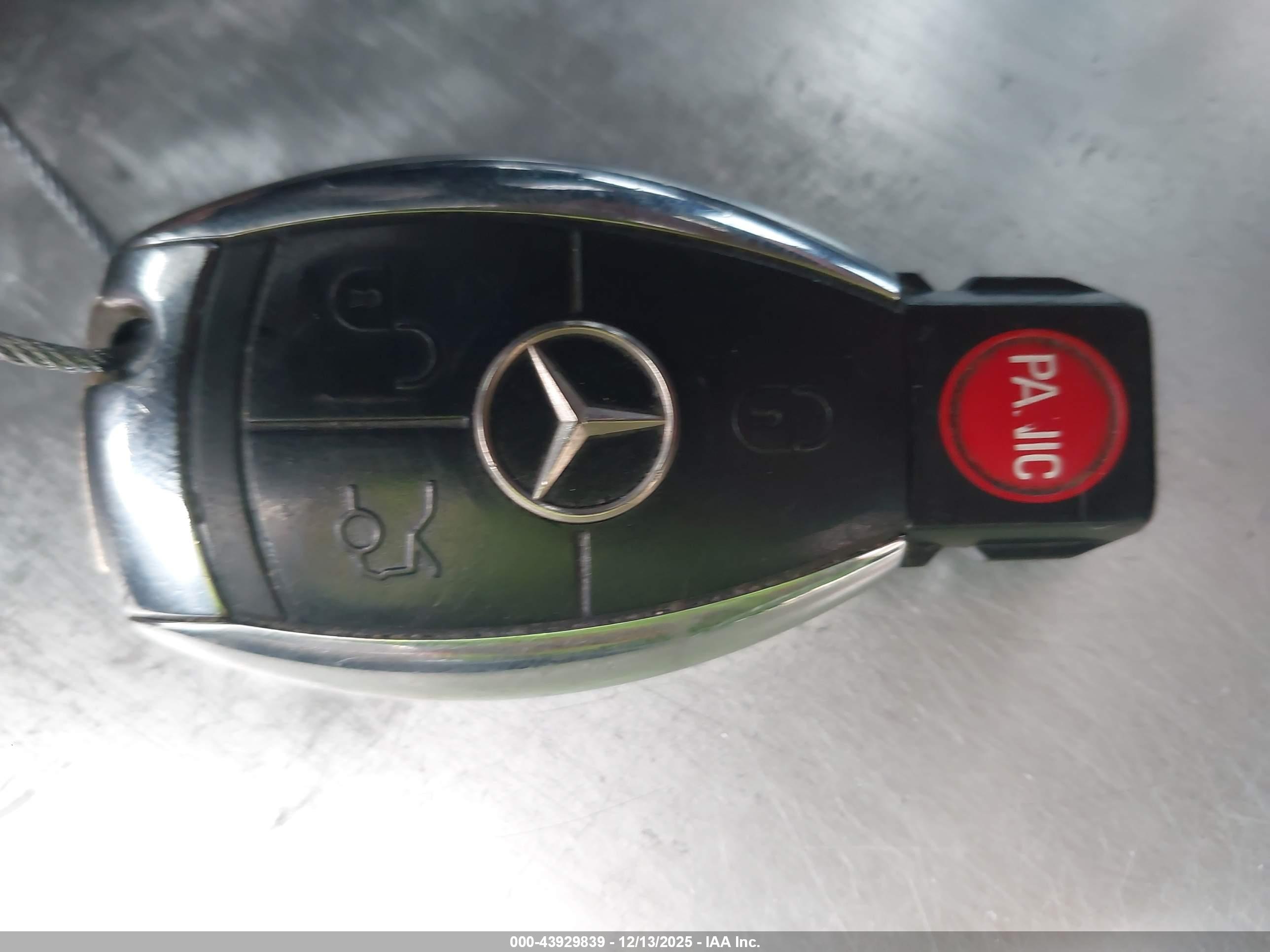 MERCEDES-BENZ CLS image 11