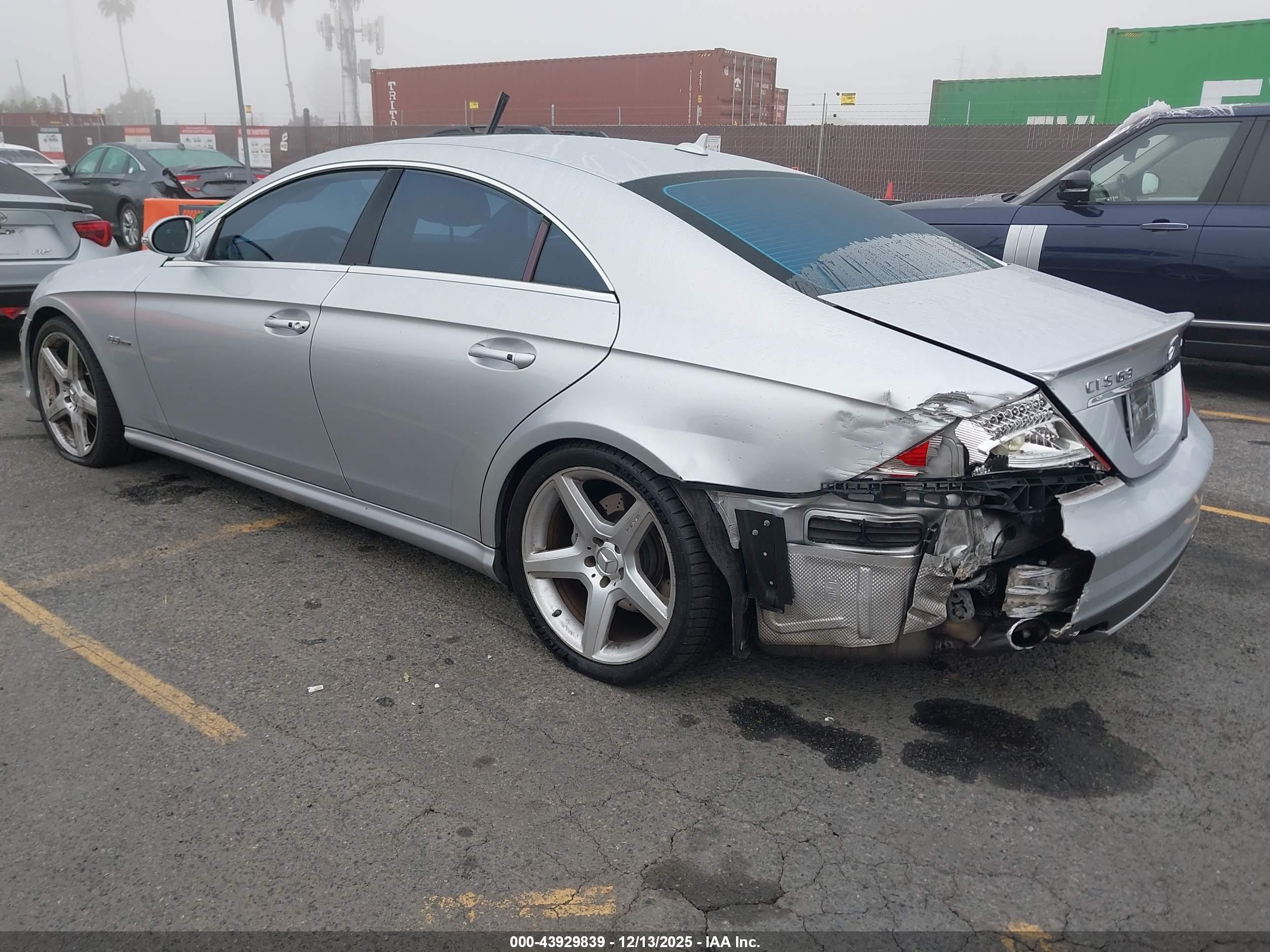 MERCEDES-BENZ CLS image 3