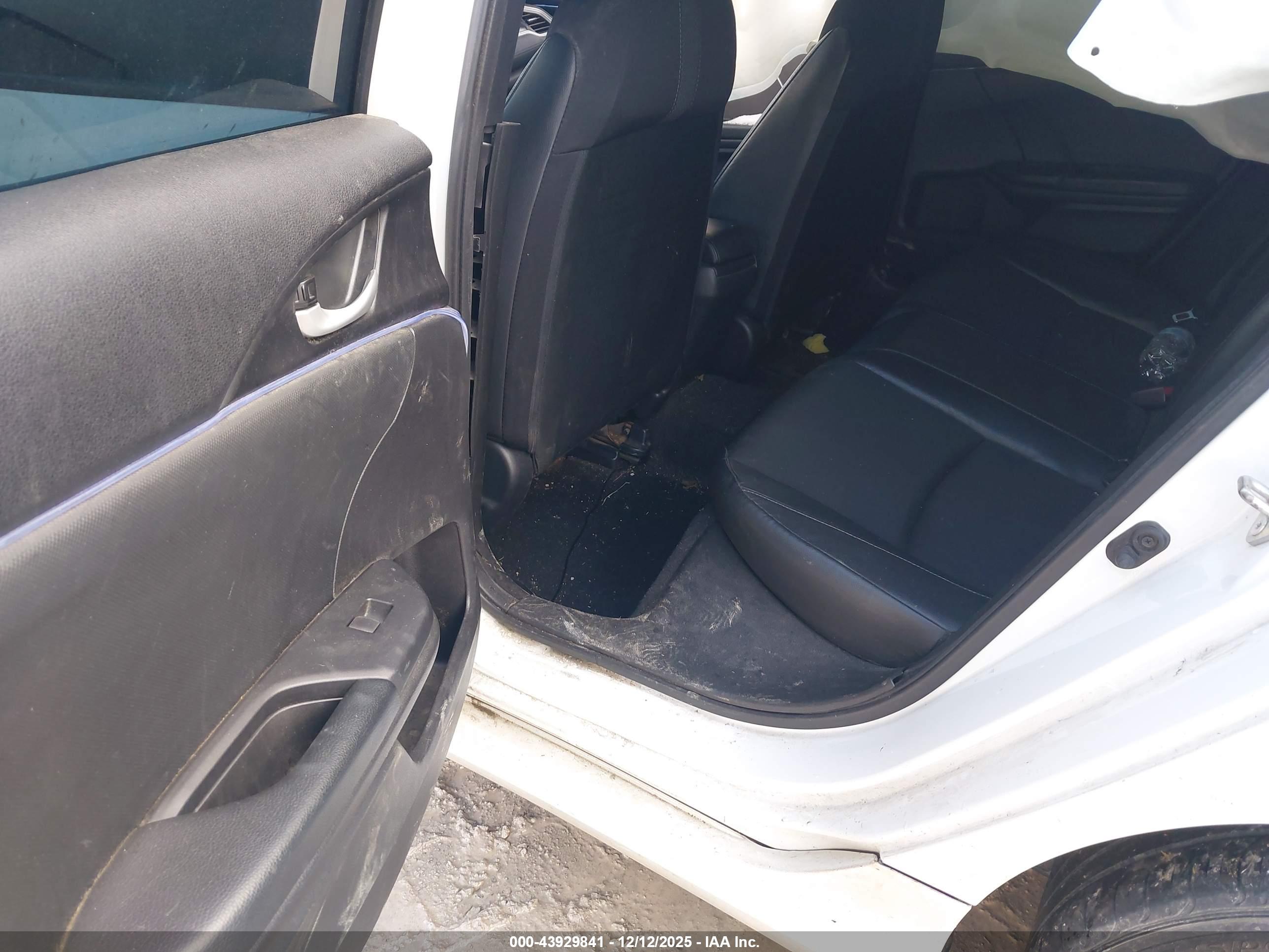 HONDA CIVIC image 8