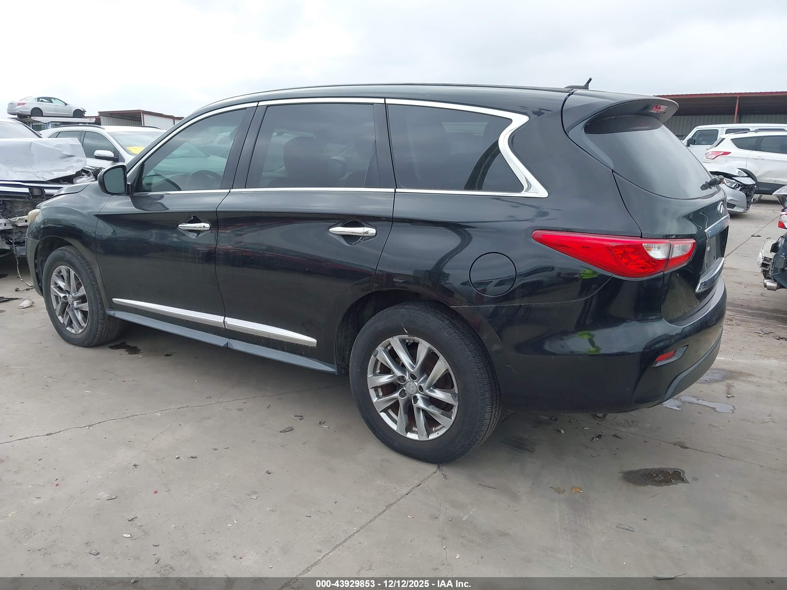 INFINITI JX35 image 3