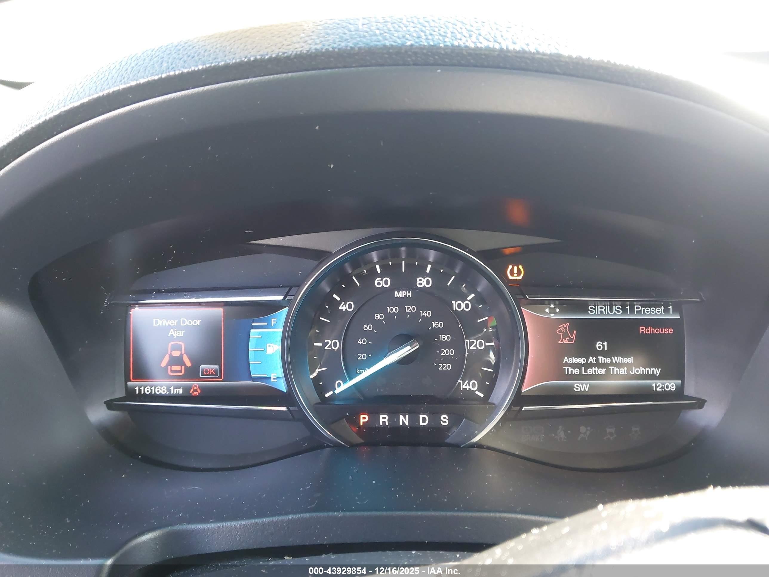 FORD EXPLORER image 7