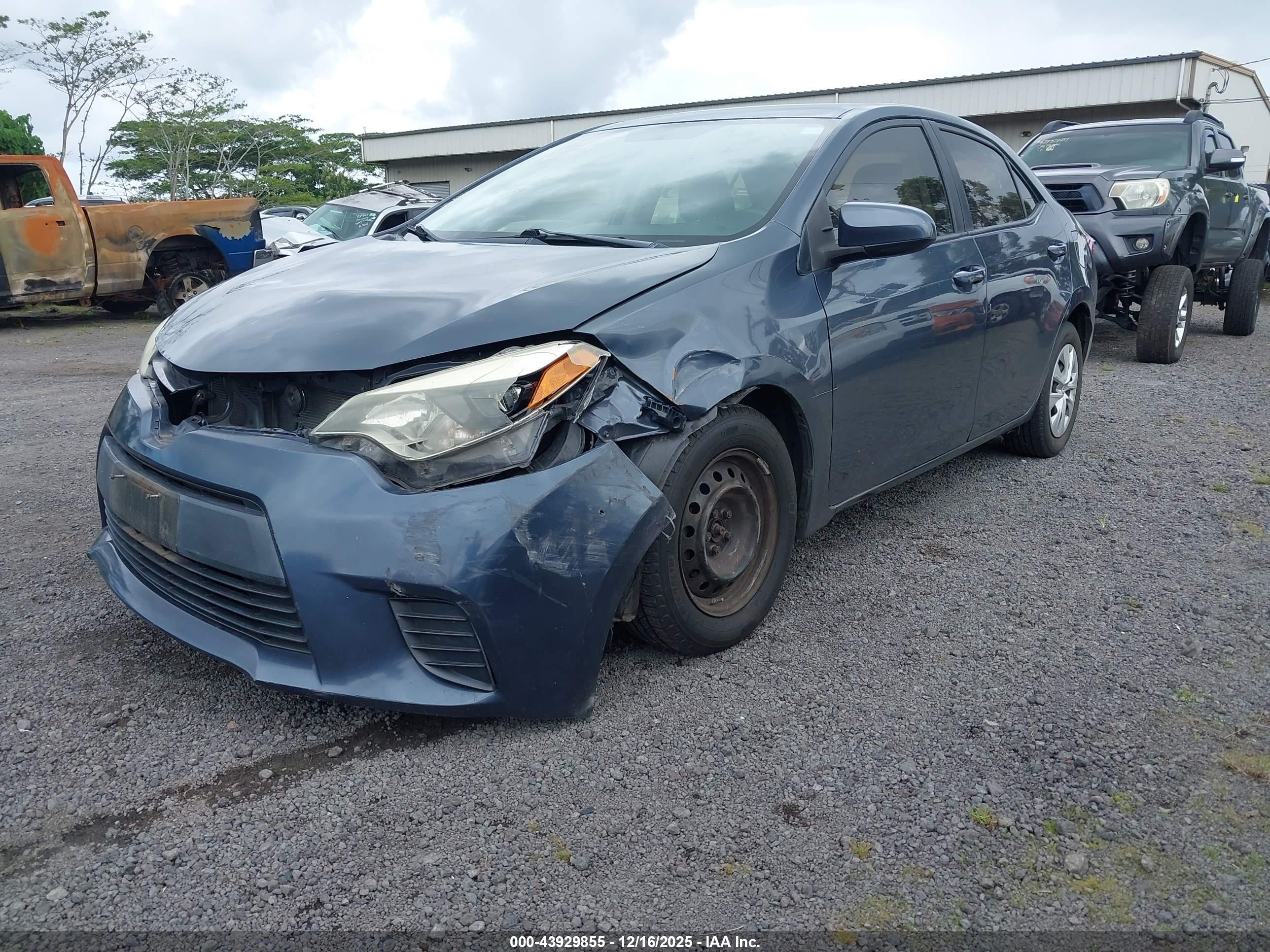 TOYOTA COROLLA image 2