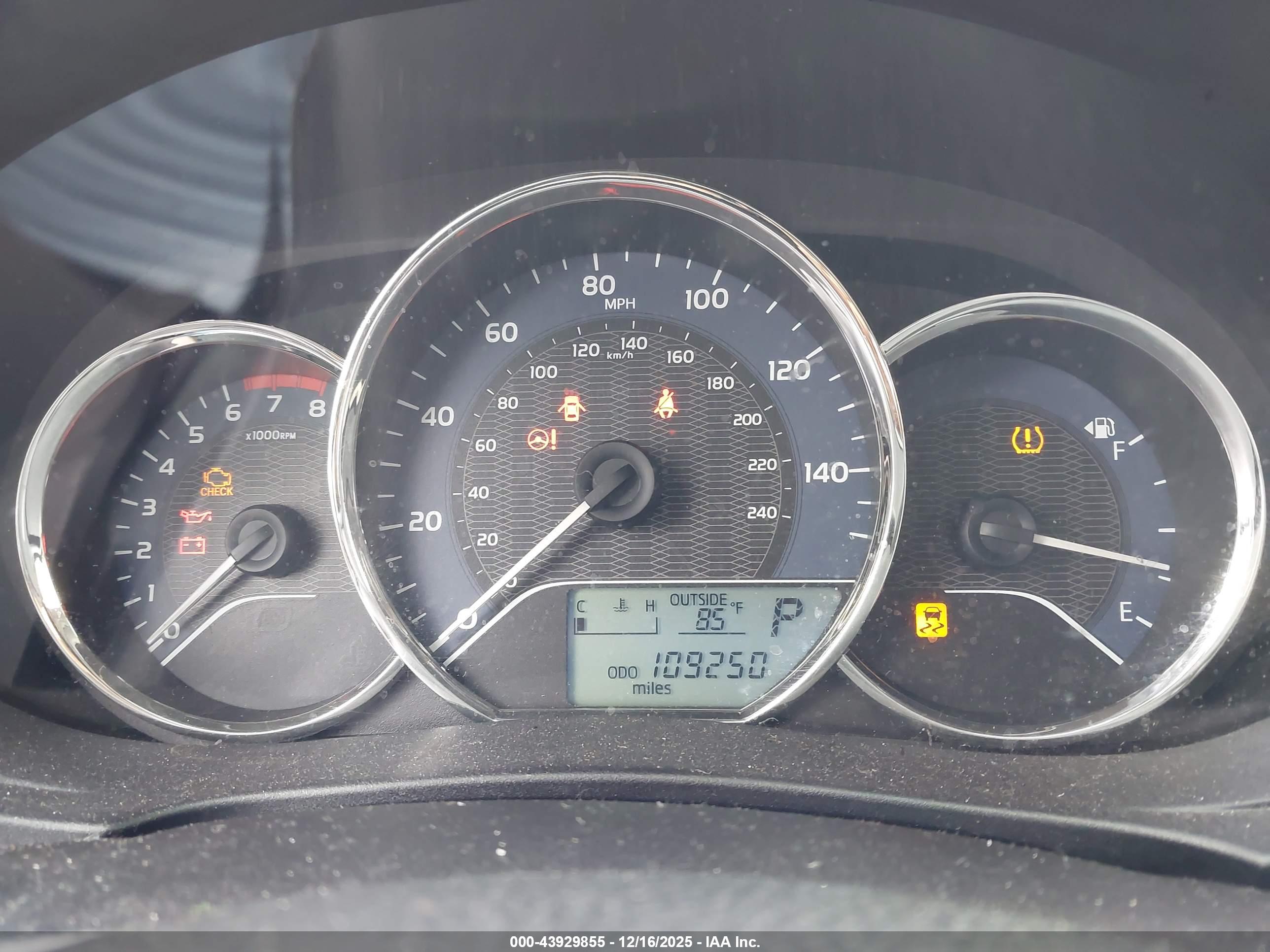 TOYOTA COROLLA image 7