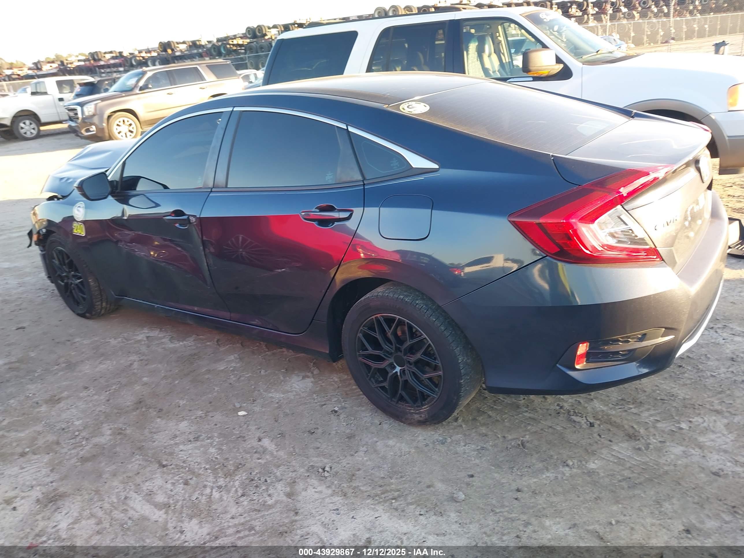 HONDA CIVIC image 3