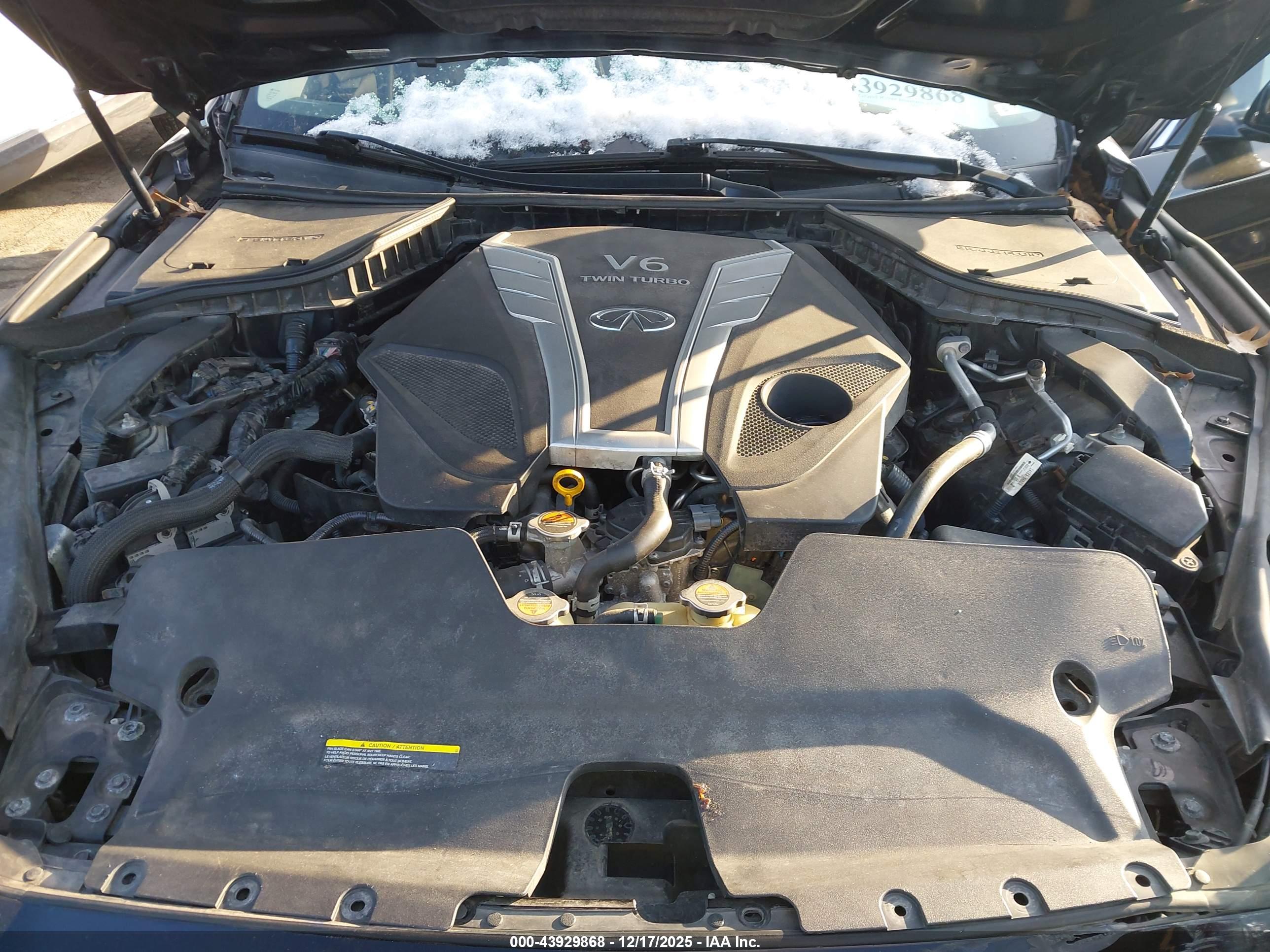 INFINITI Q50 image 10