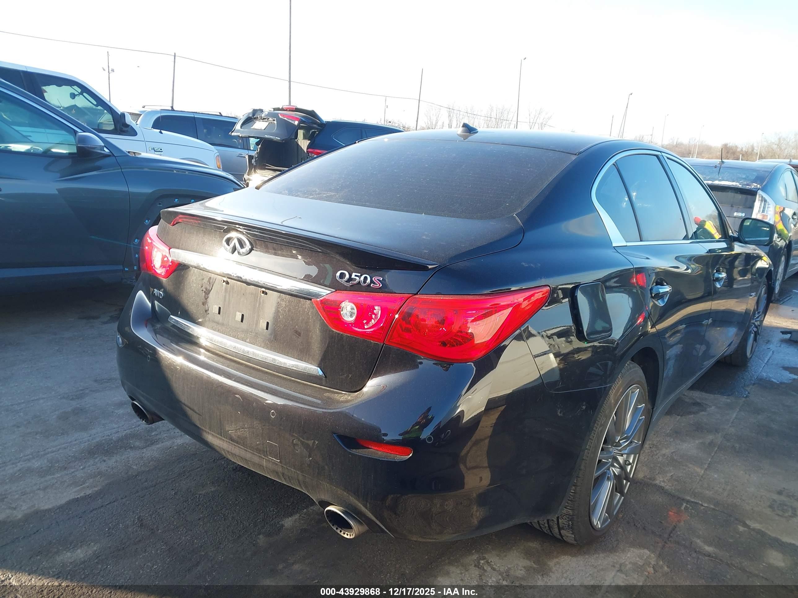 INFINITI Q50 image 4