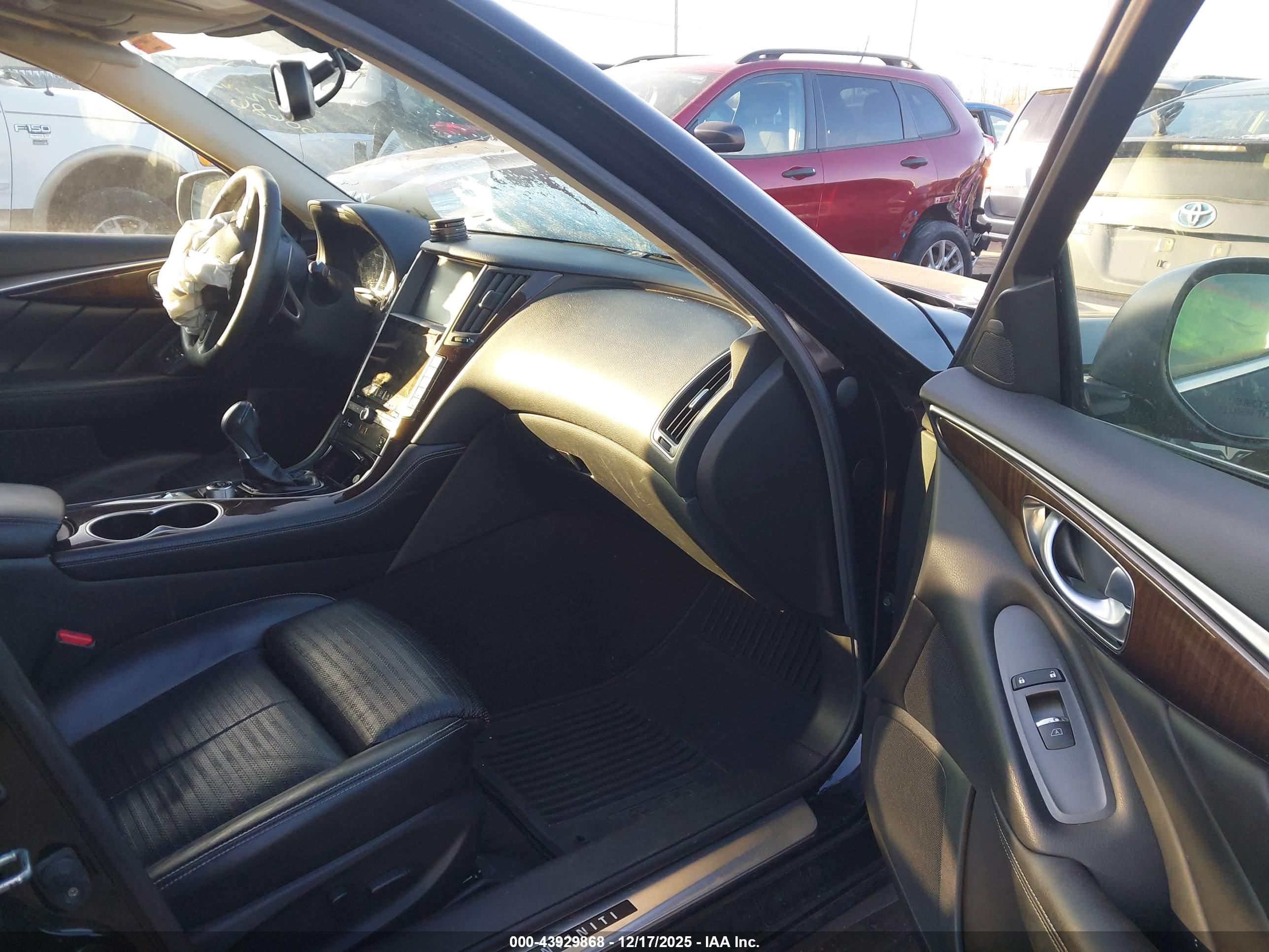 INFINITI Q50 image 5