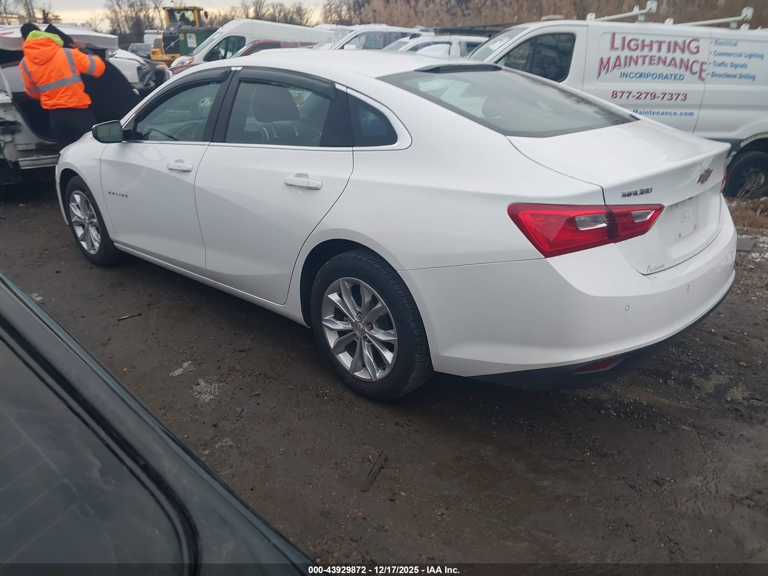 CHEVROLET MALIBU image 3