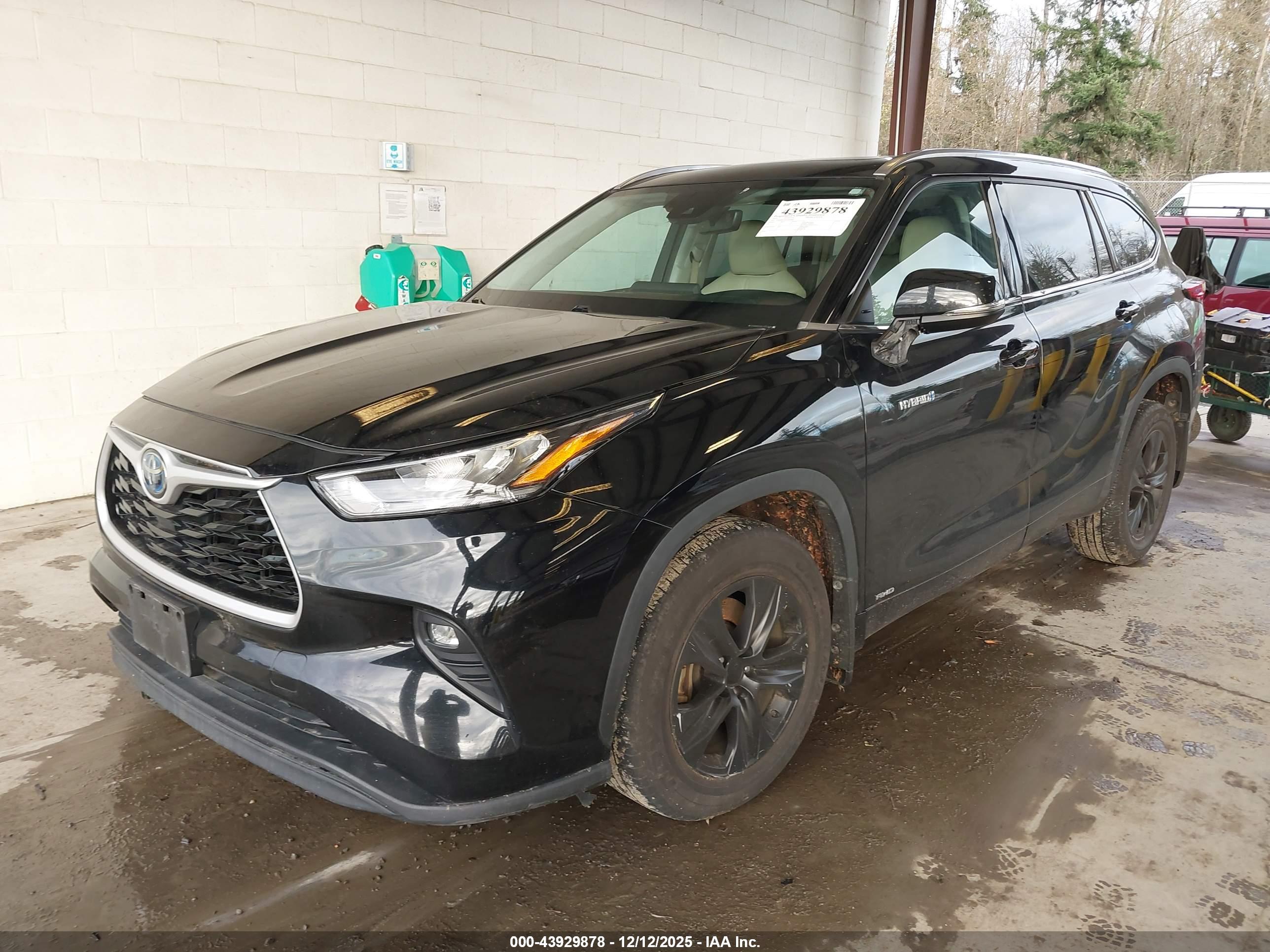 TOYOTA HIGHLANDER image 2