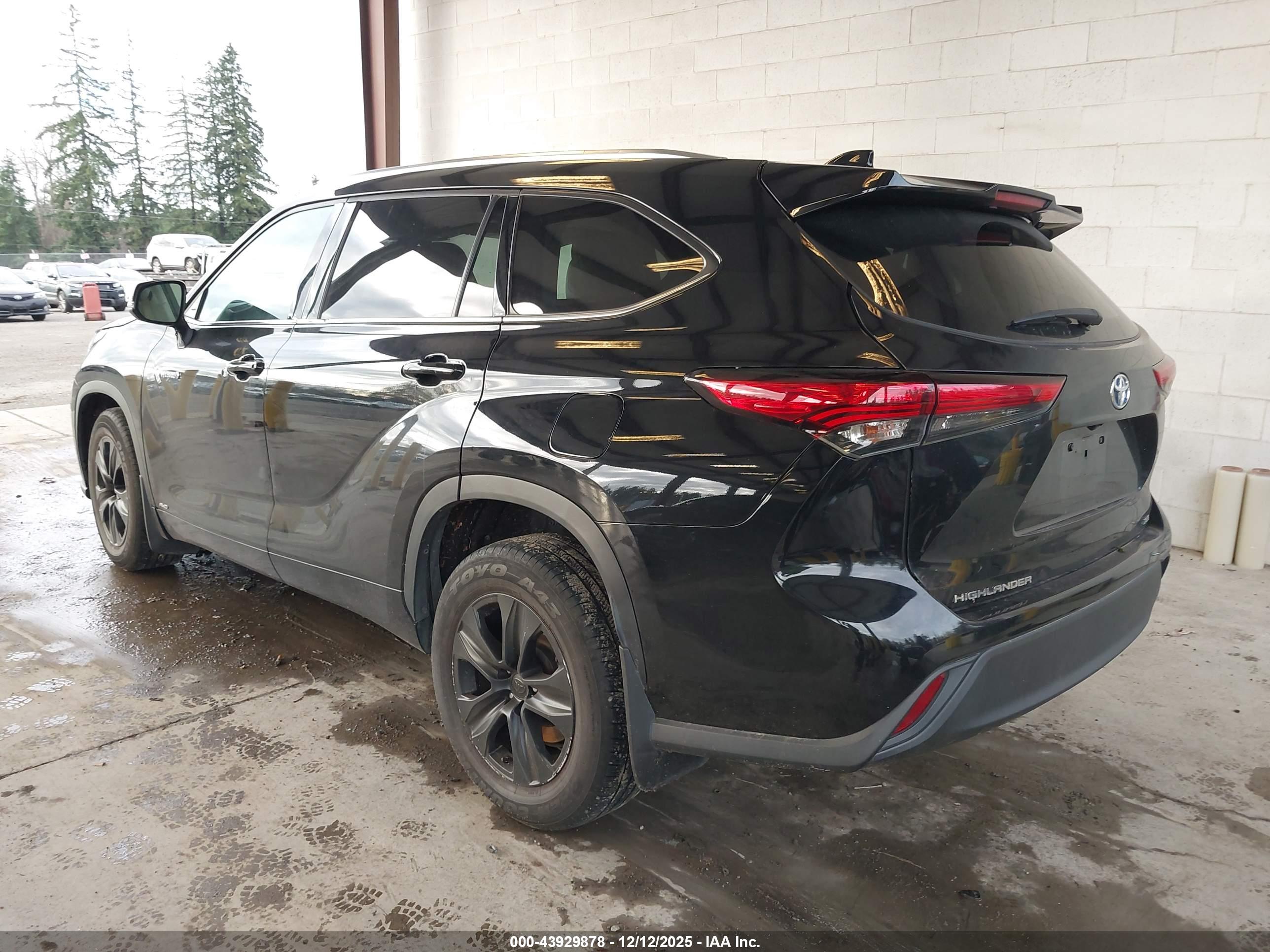 TOYOTA HIGHLANDER image 3