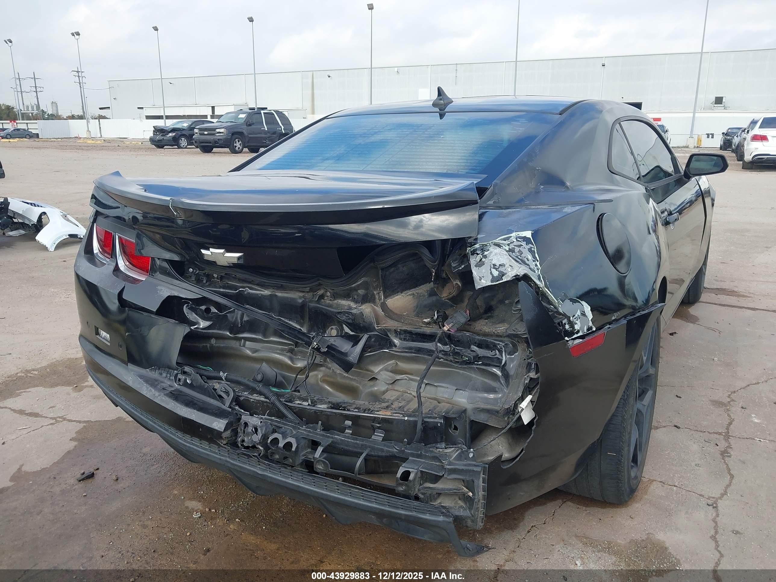 CHEVROLET CAMARO image 6