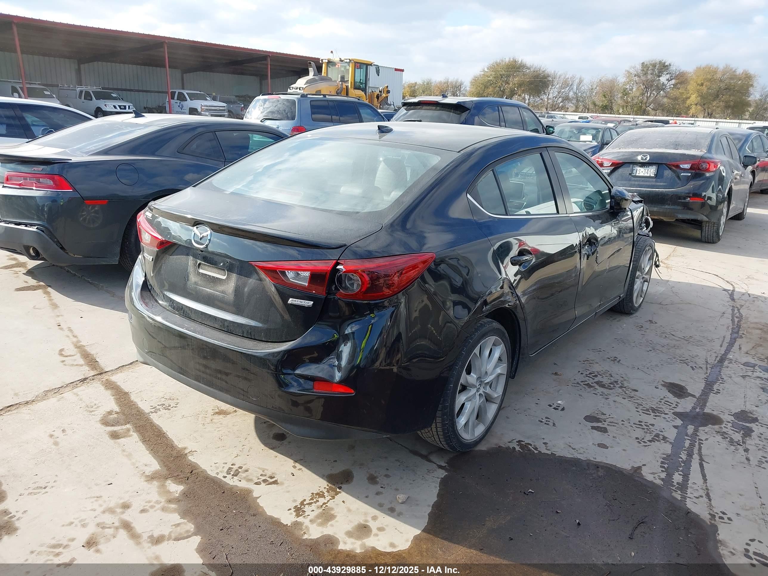 MAZDA MAZDA3 image 4