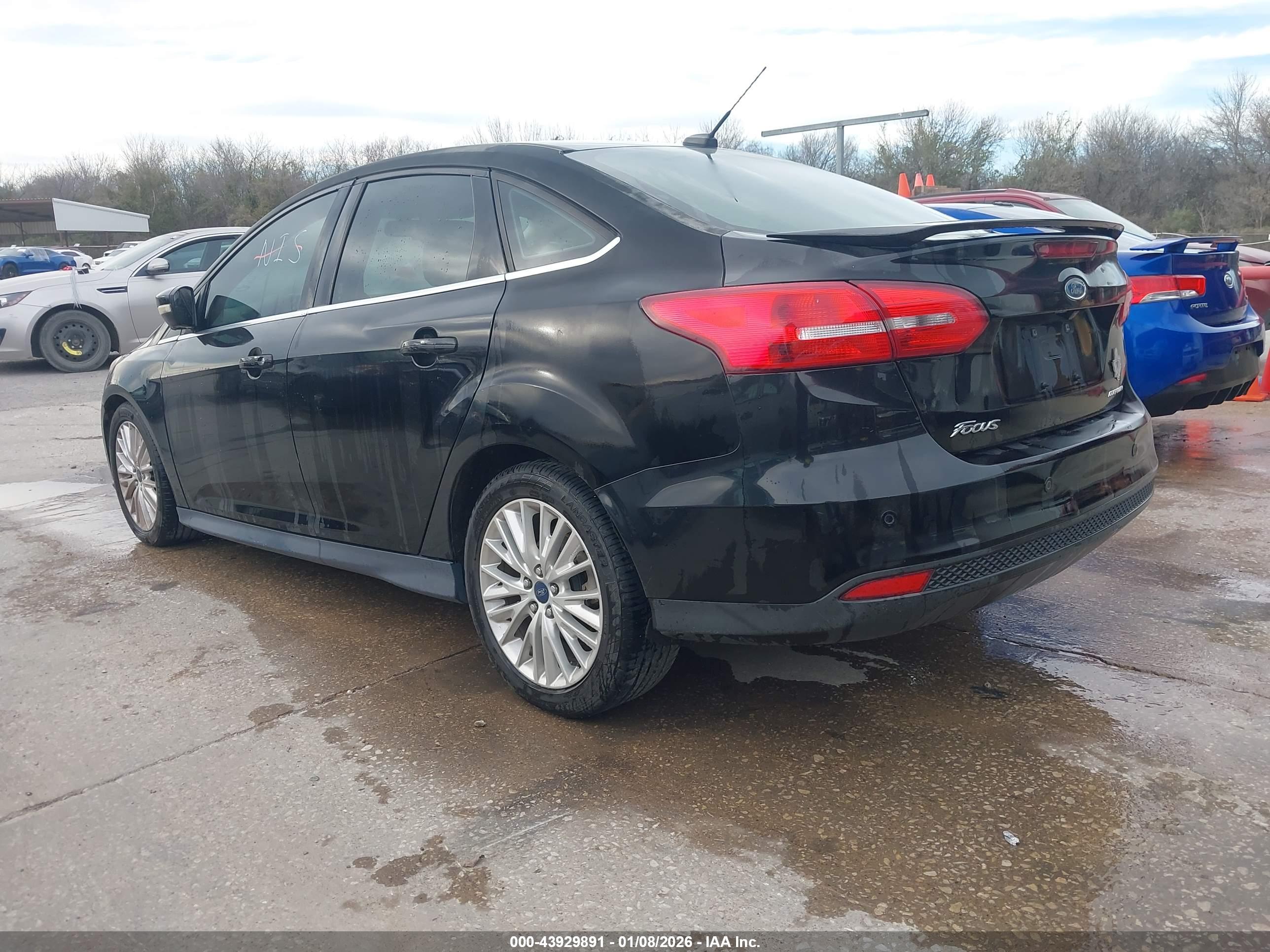 FORD FOCUS image 3