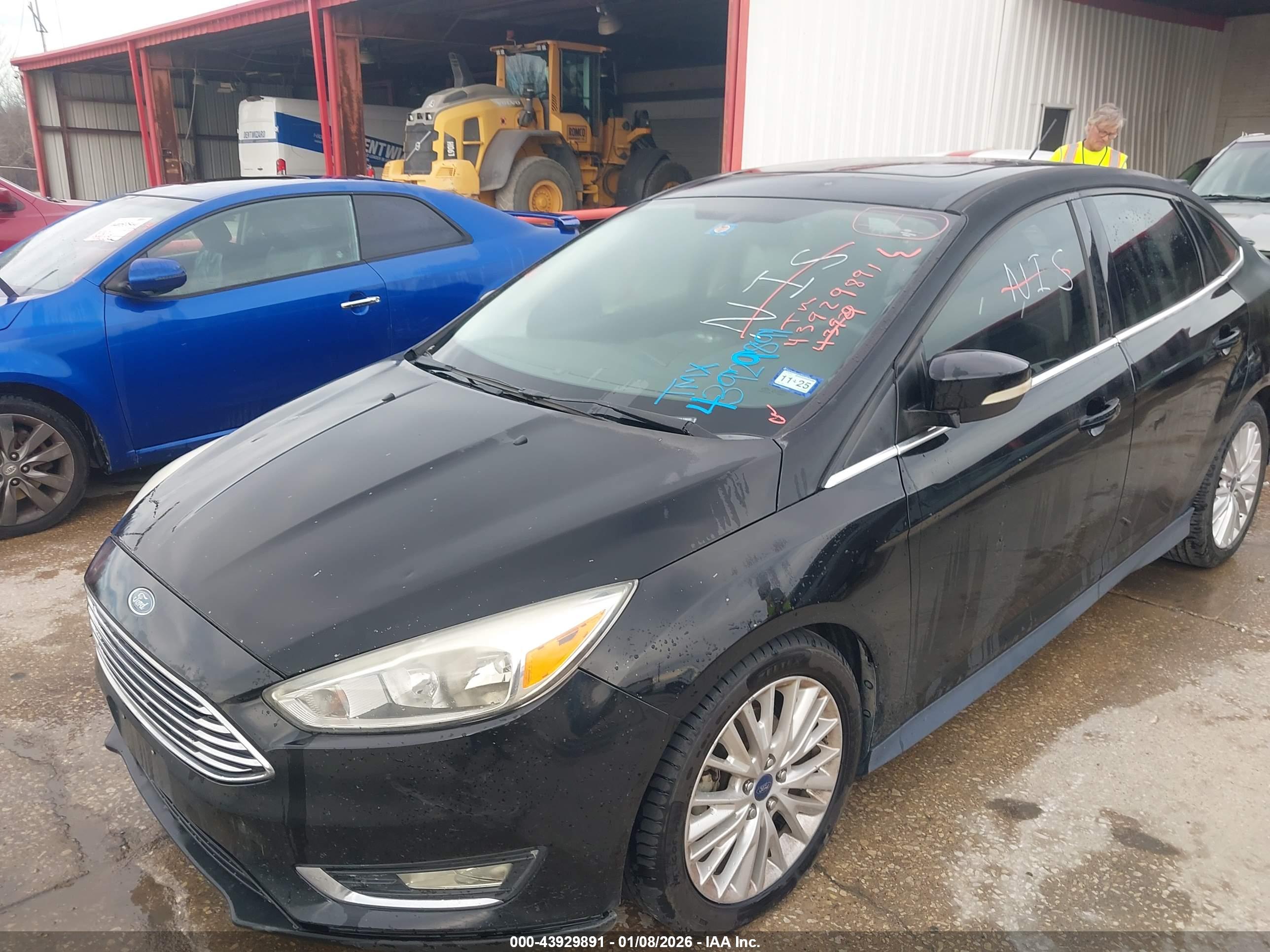 FORD FOCUS image 6