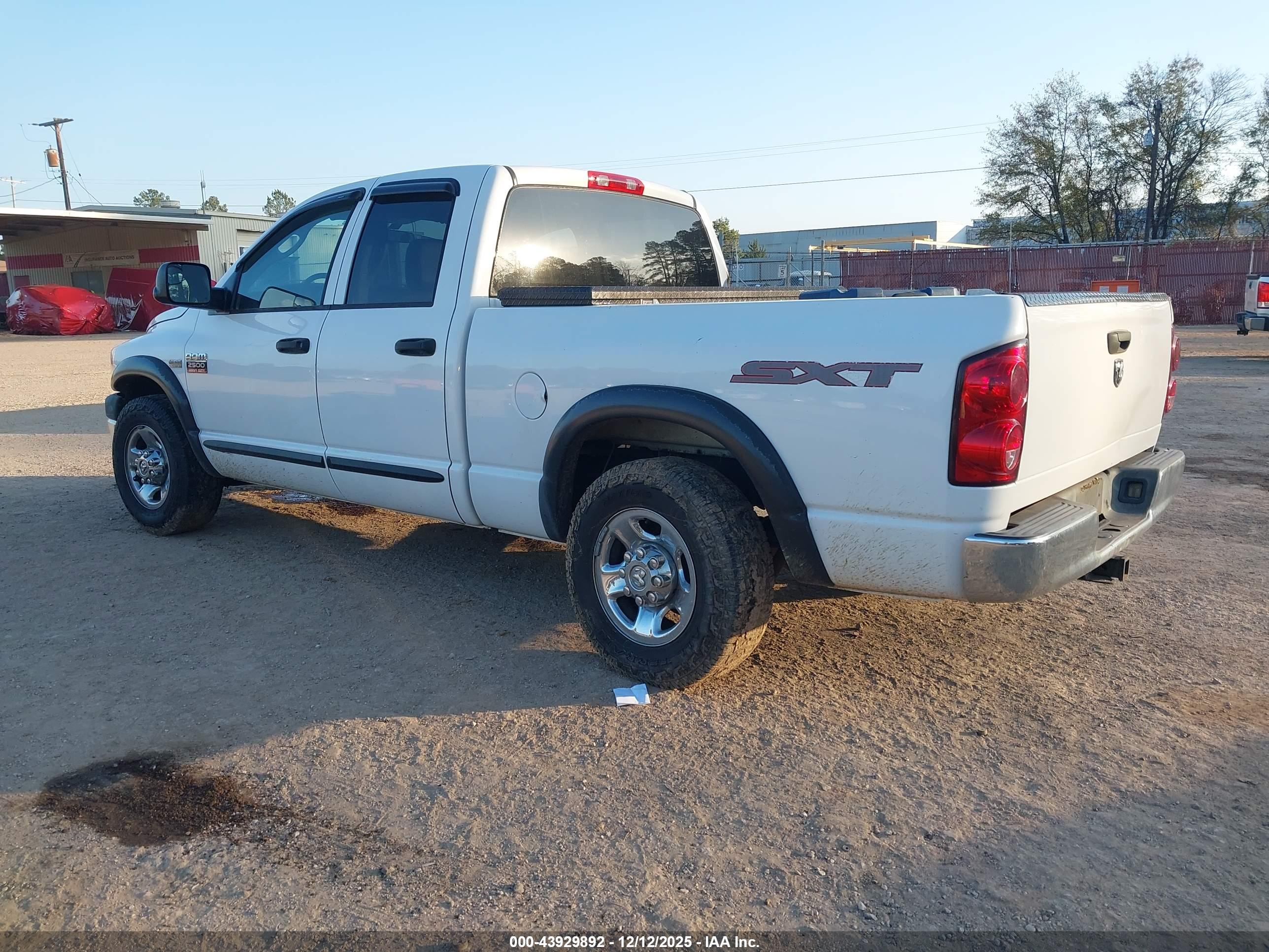 DODGE RAM image 3