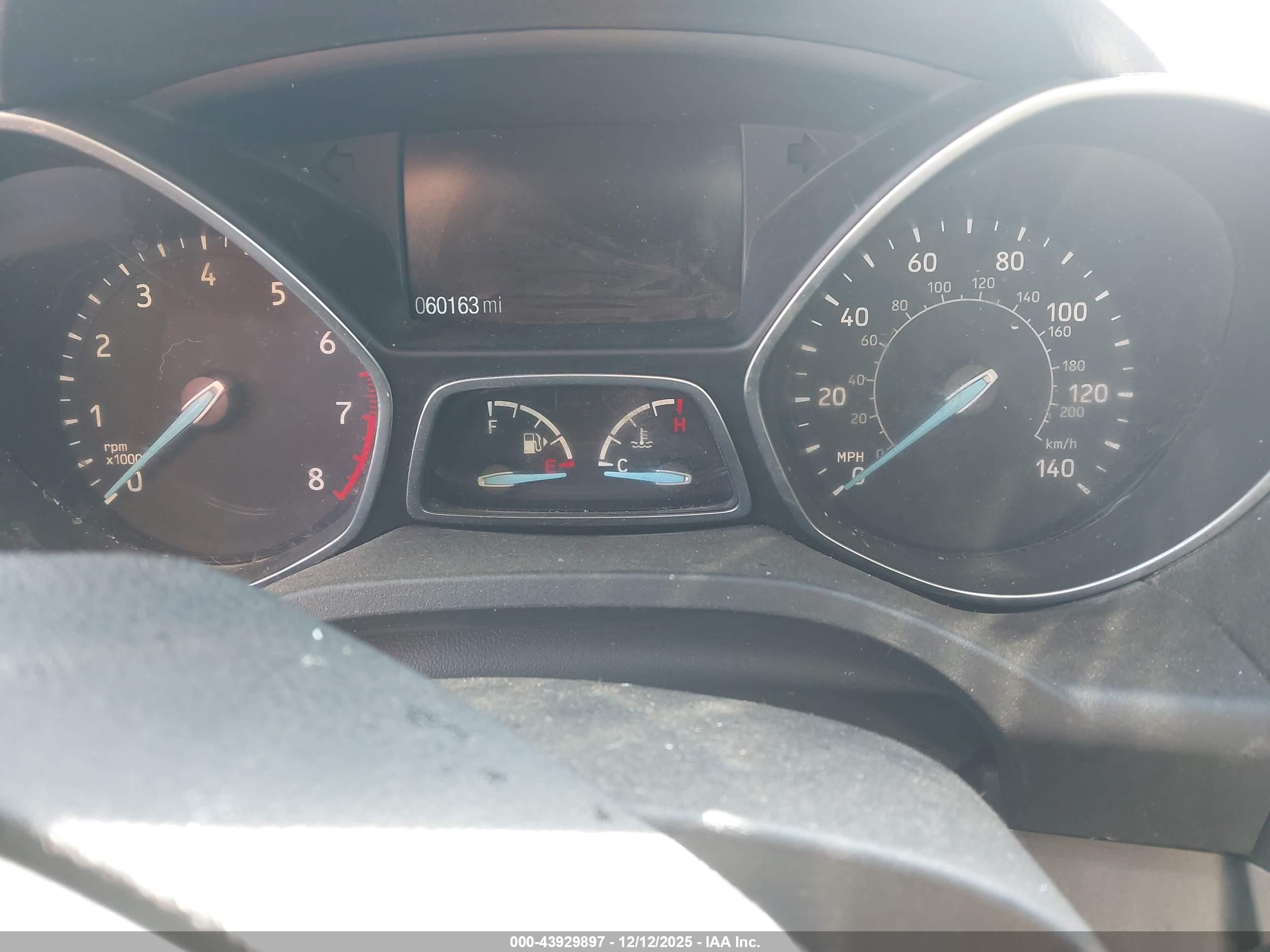 FORD ESCAPE image 7