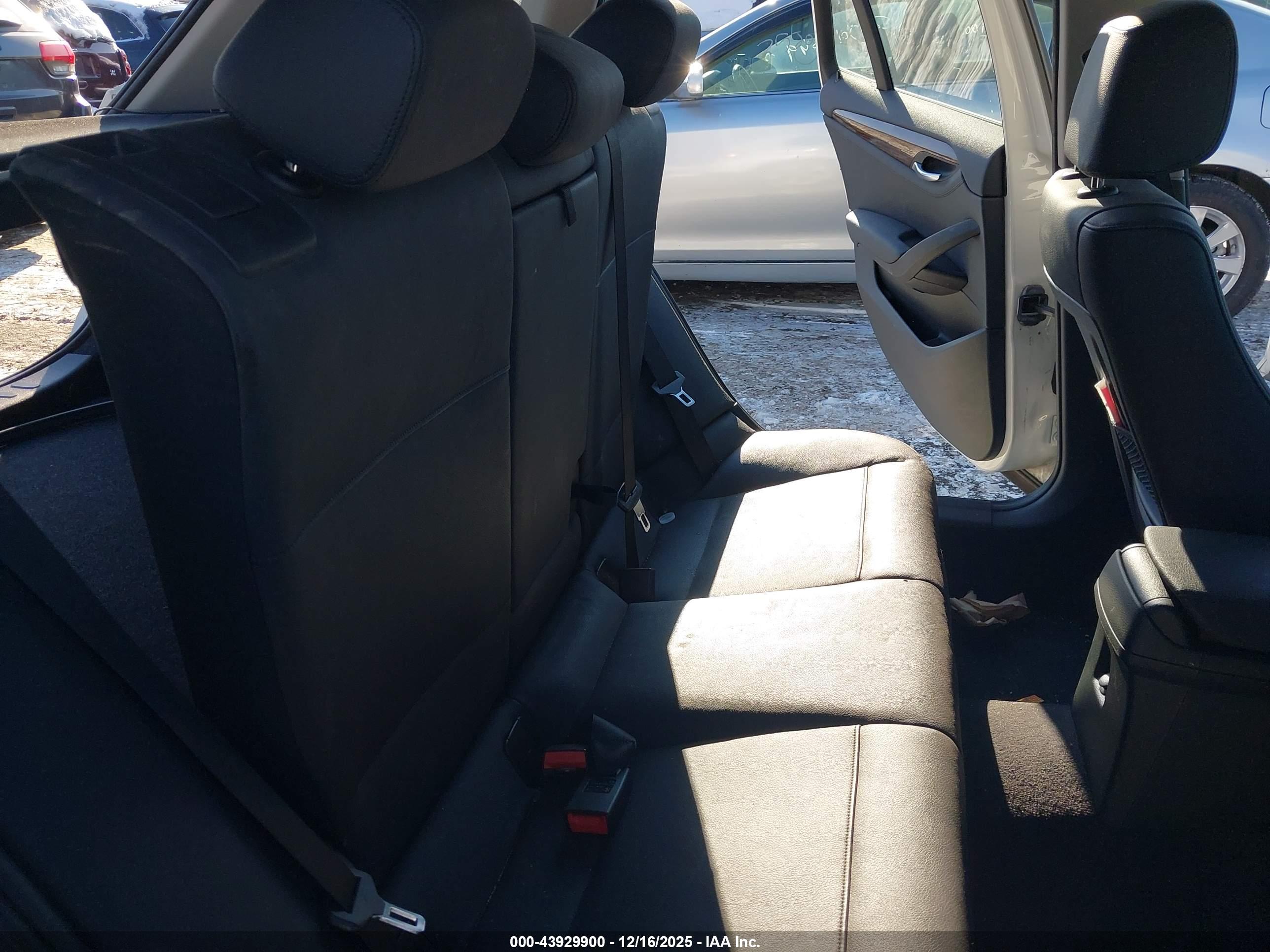 BMW X1 image 8