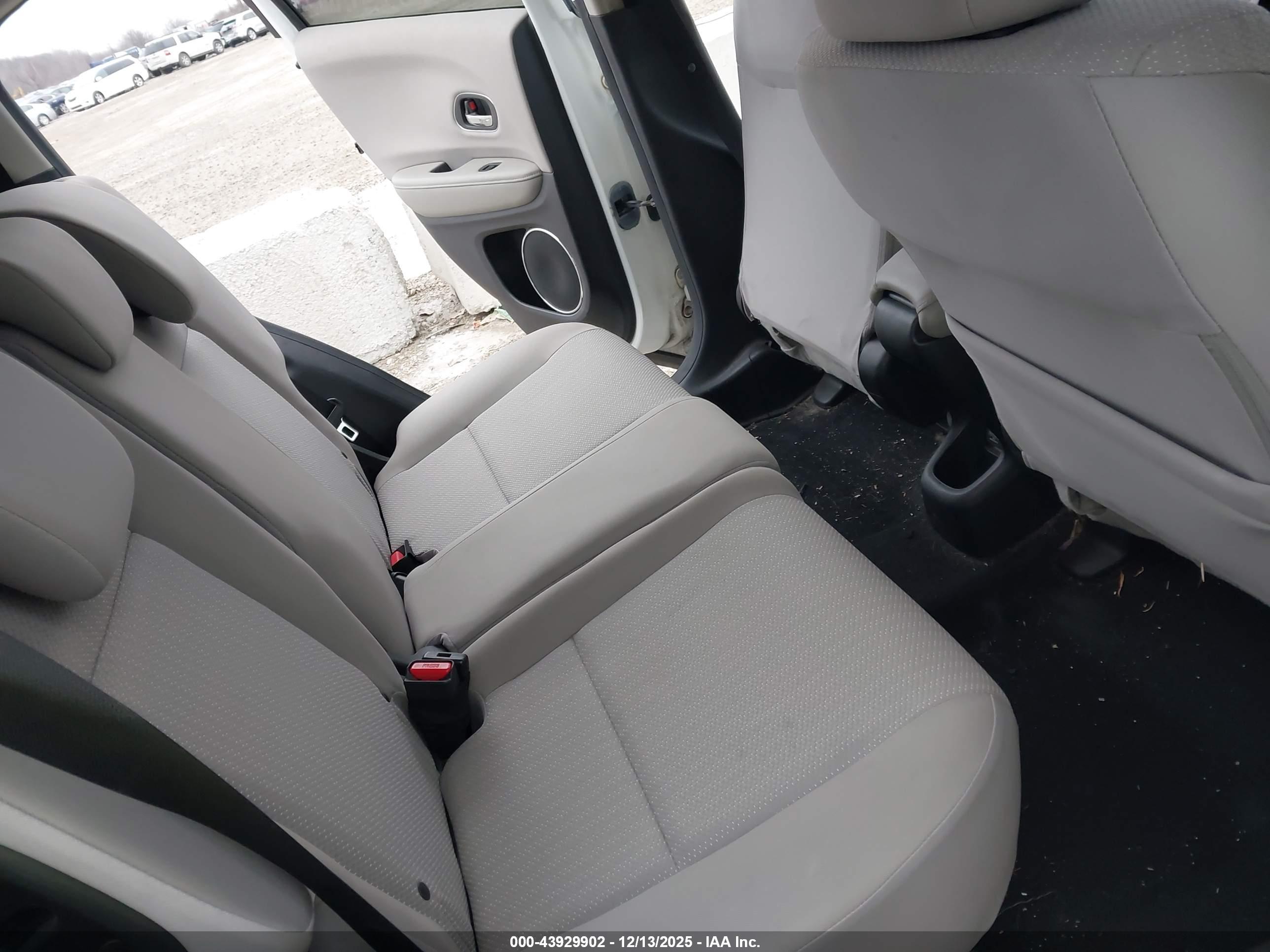 HONDA HR-V image 8