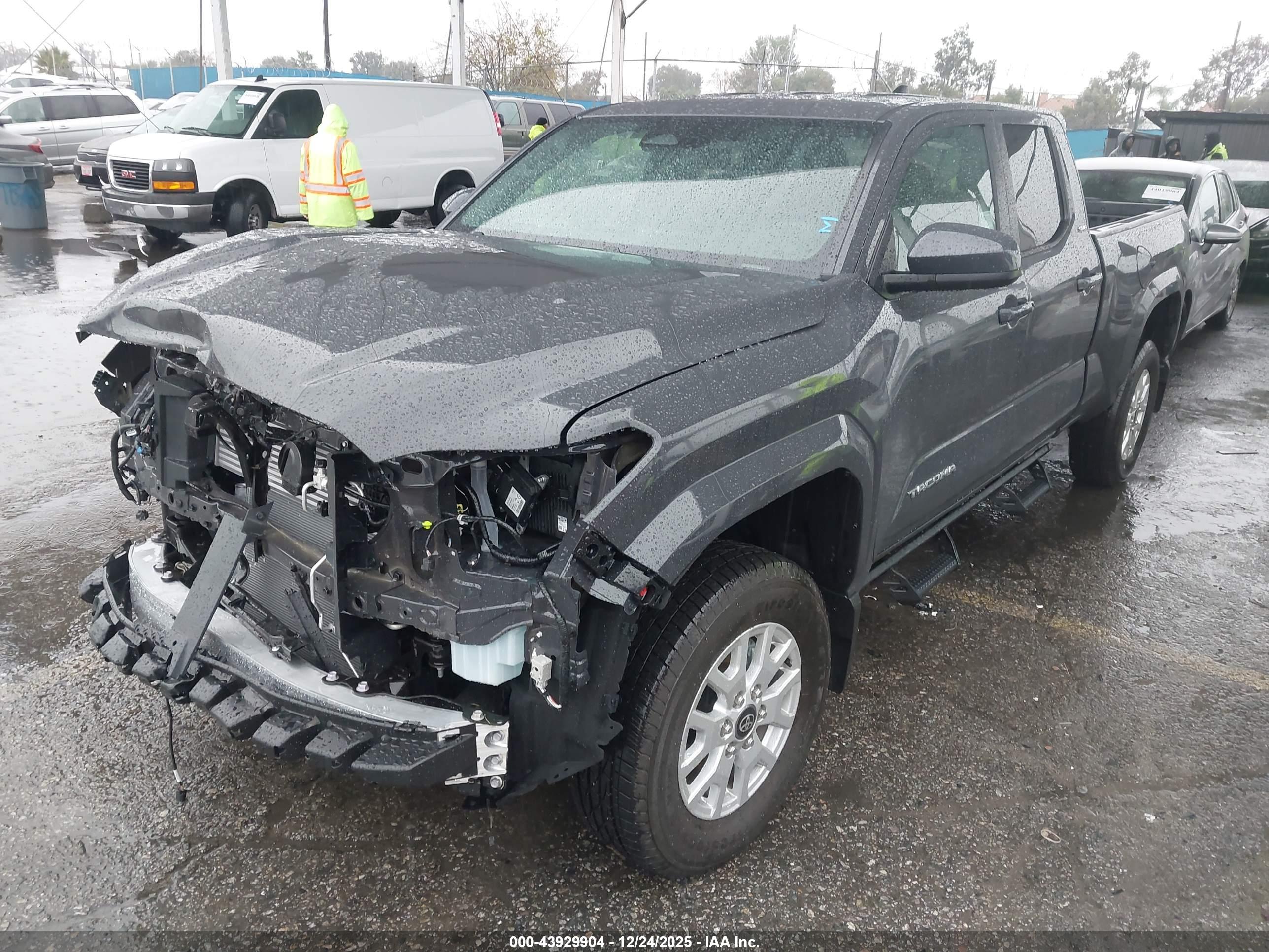 TOYOTA TACOMA image 2