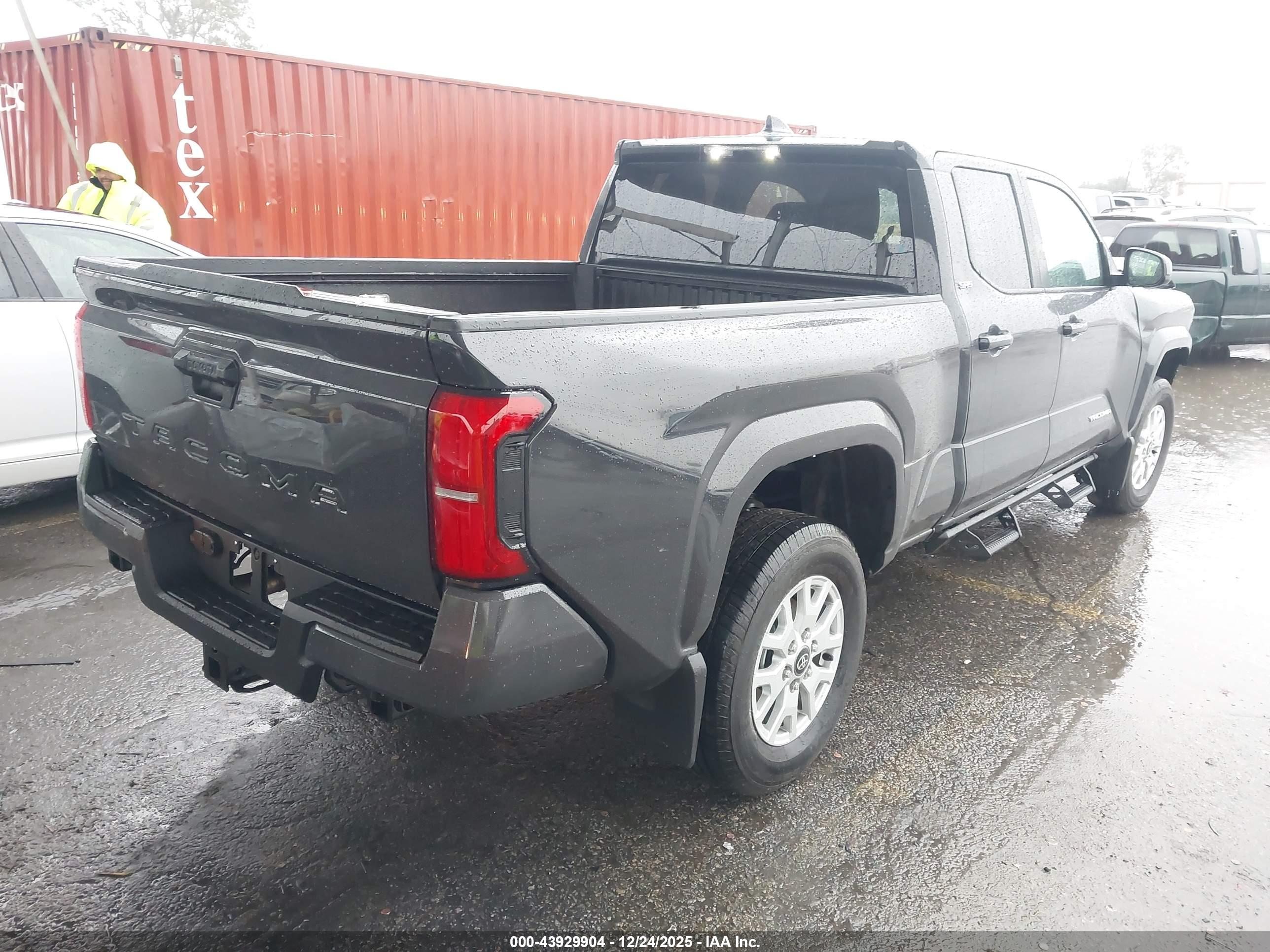TOYOTA TACOMA image 4