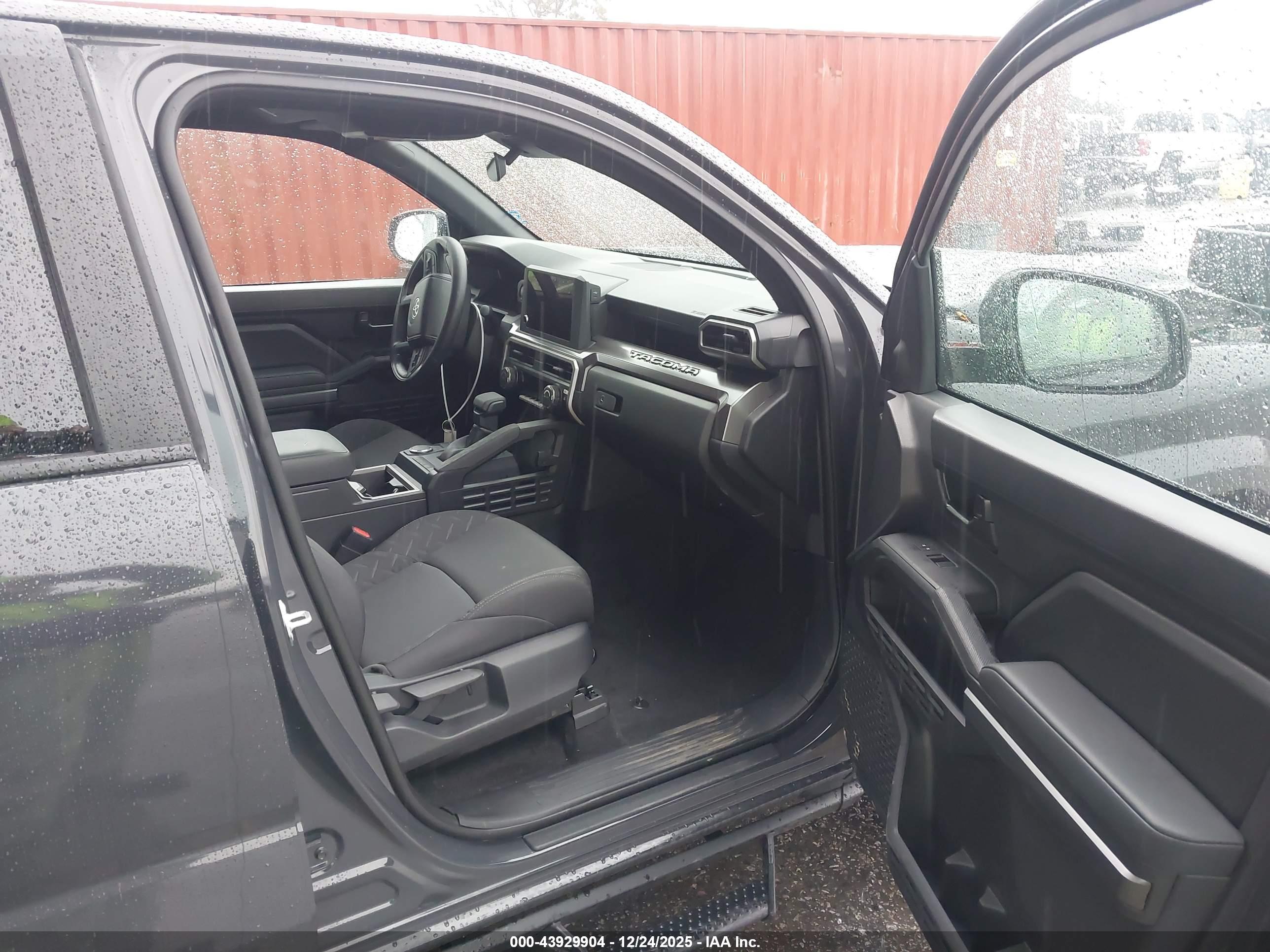 TOYOTA TACOMA image 5