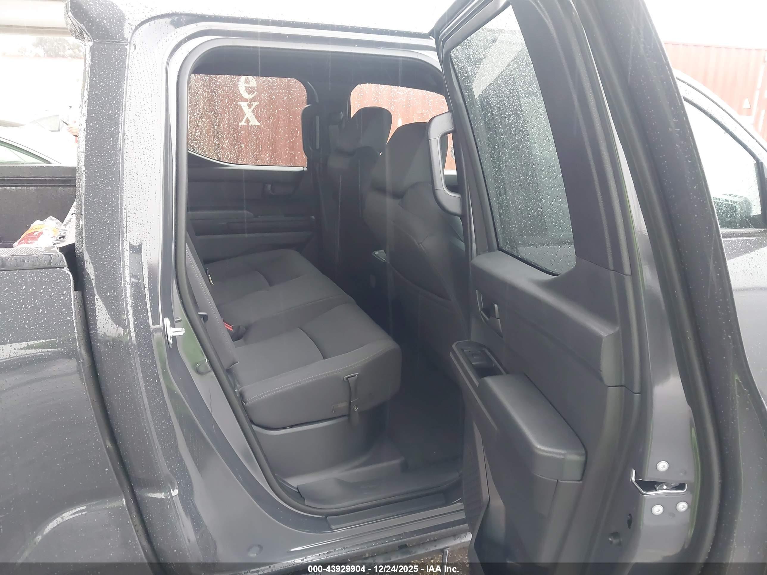 TOYOTA TACOMA image 8