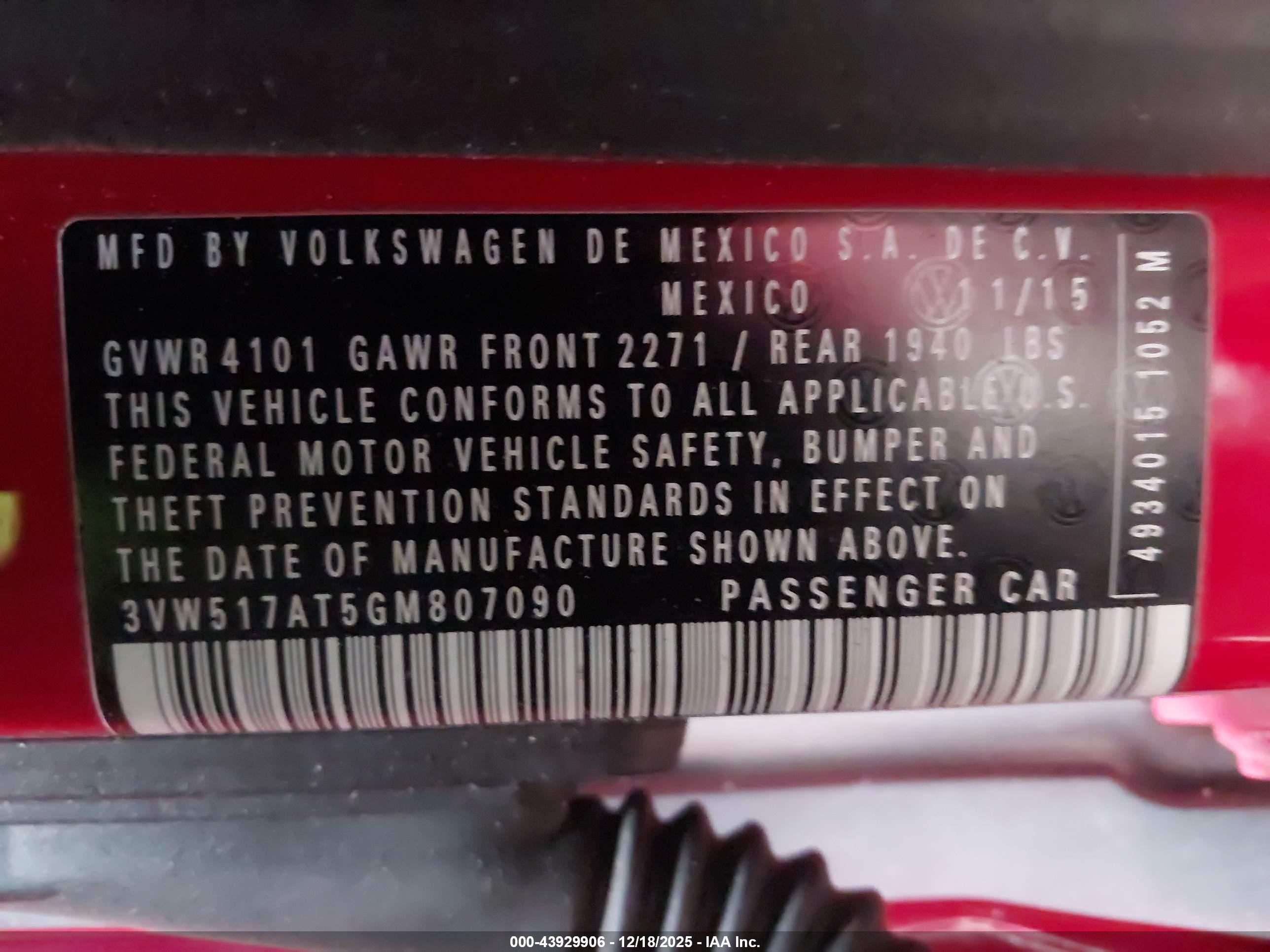 VOLKSWAGEN BEETLE image 9