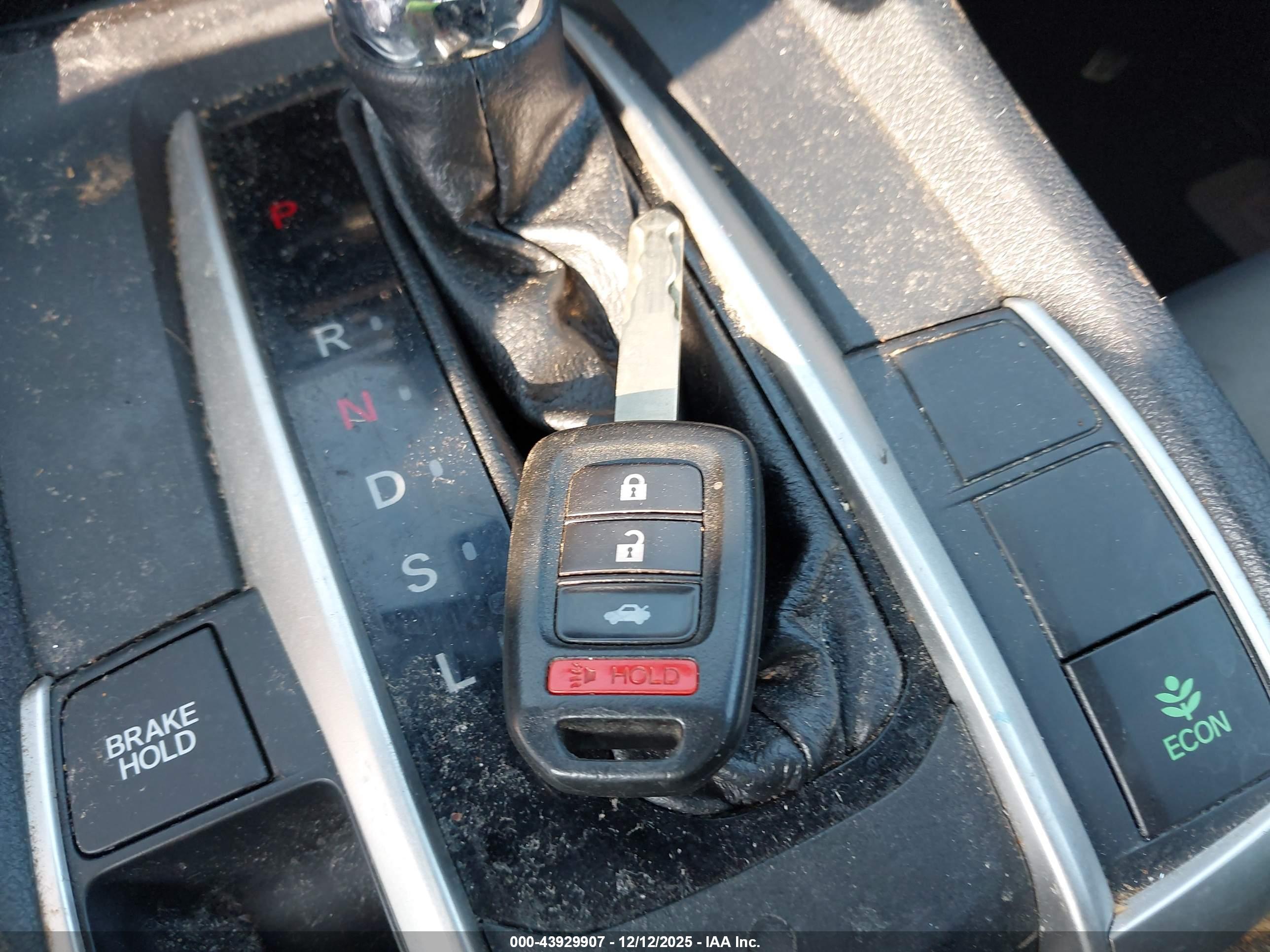 HONDA CIVIC image 11
