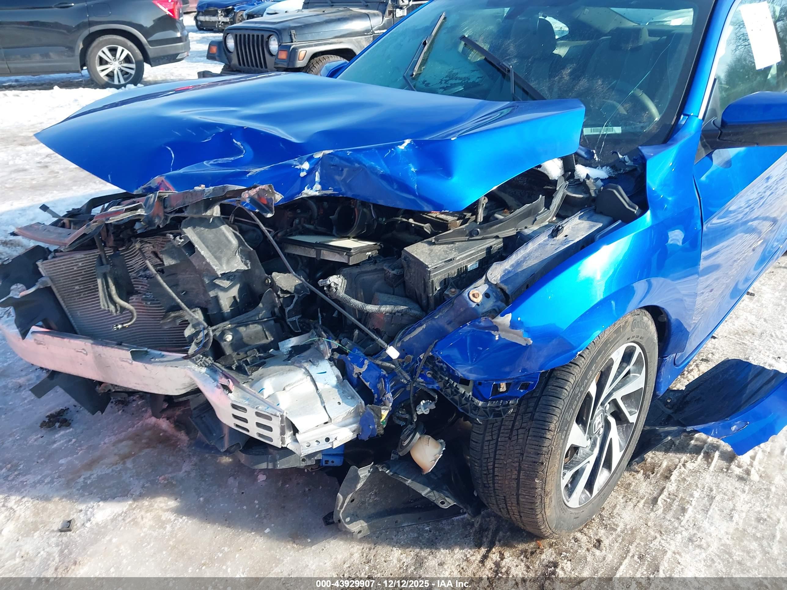 HONDA CIVIC image 6