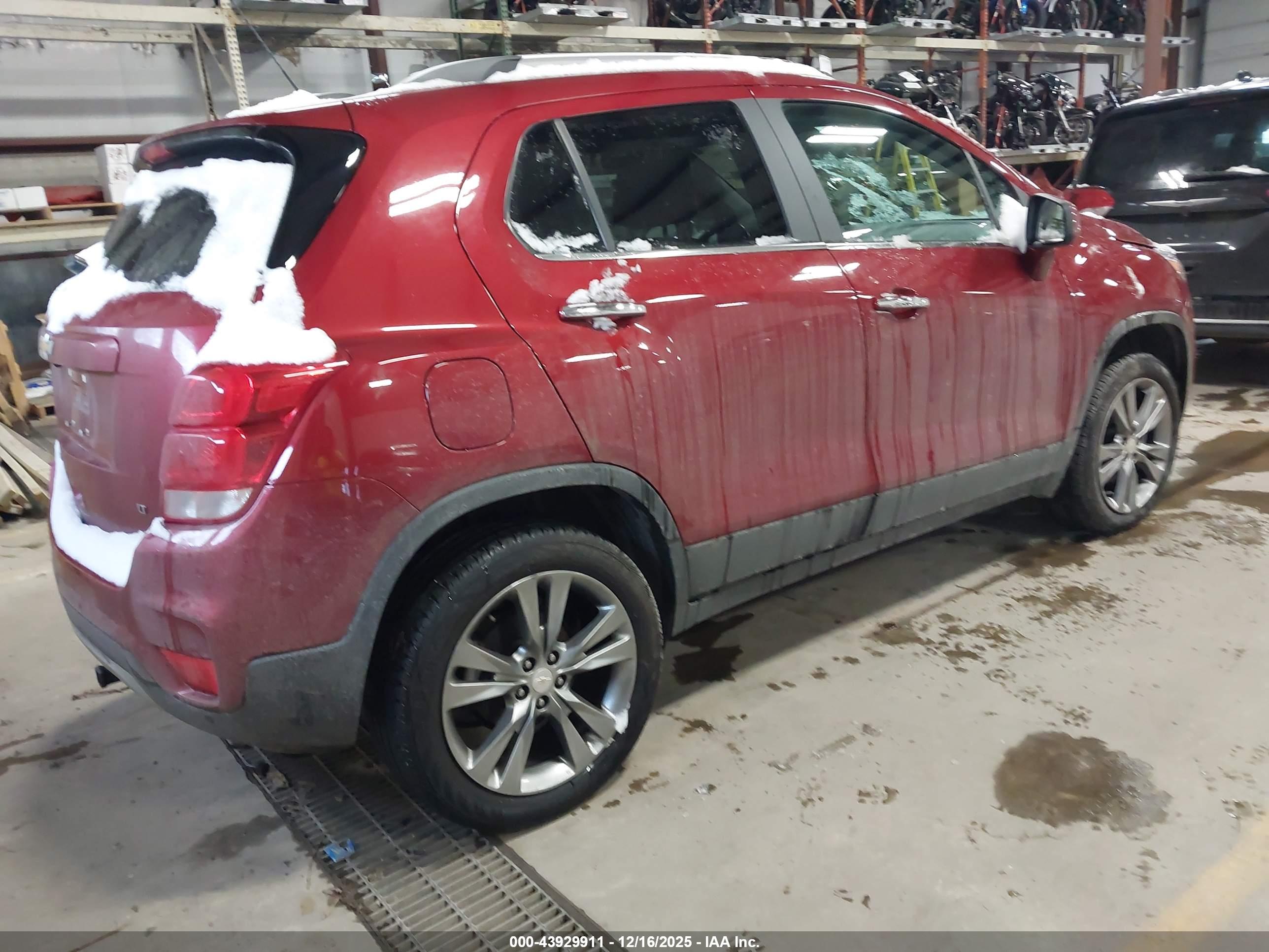 CHEVROLET TRAX image 4