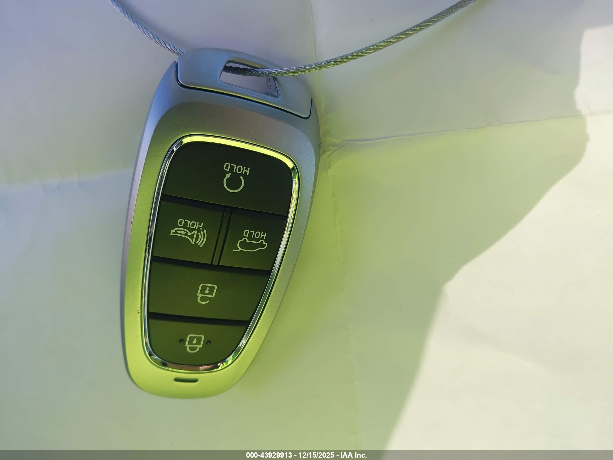 HYUNDAI TUCSON image 11