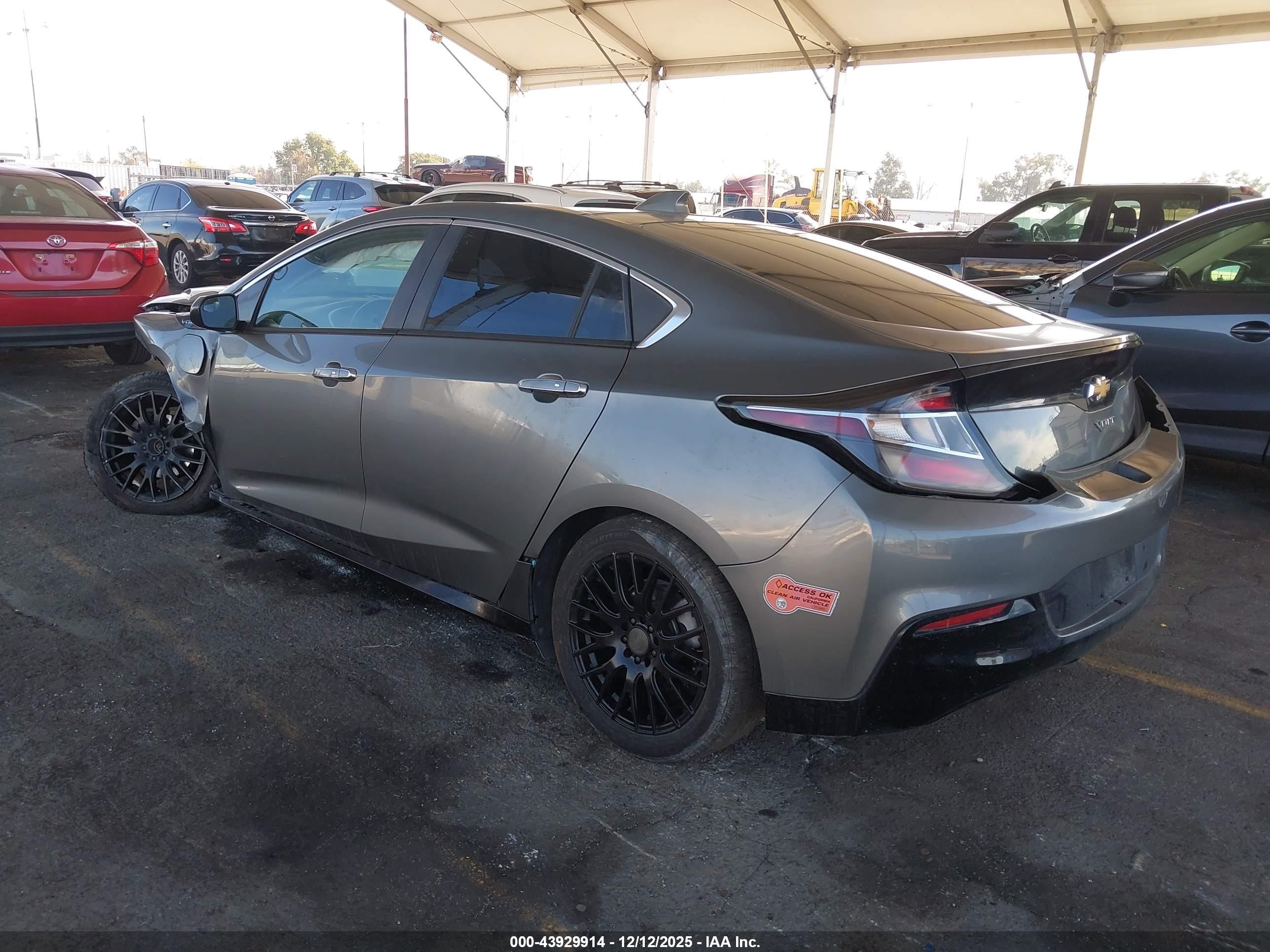 CHEVROLET VOLT image 3