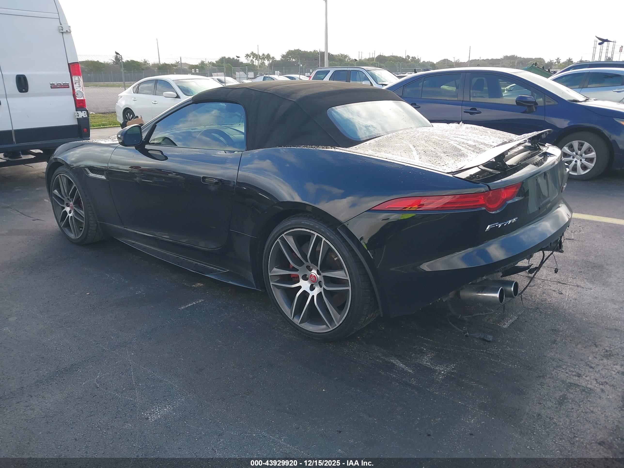 JAGUAR F-TYPE image 3