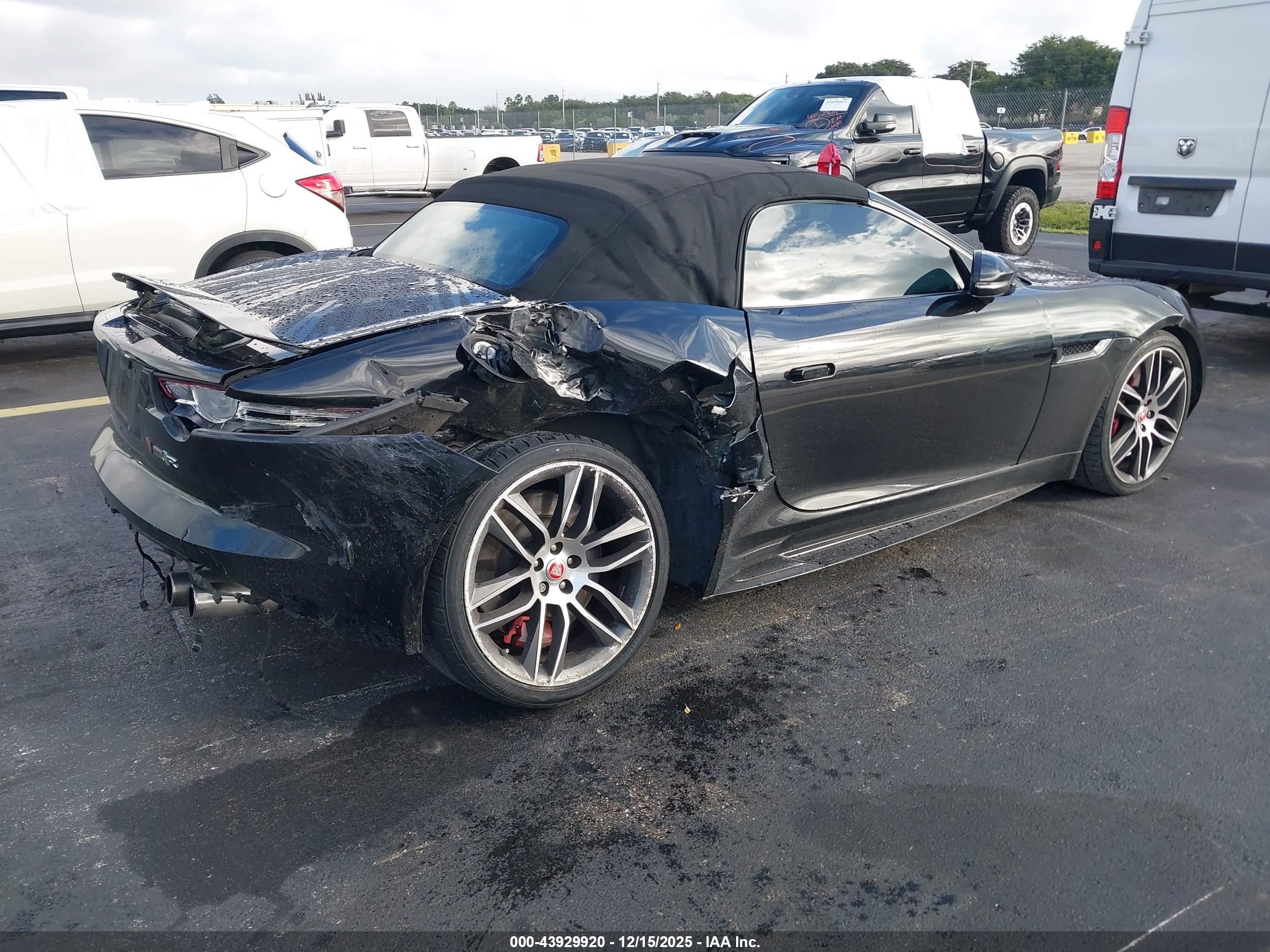 JAGUAR F-TYPE image 4