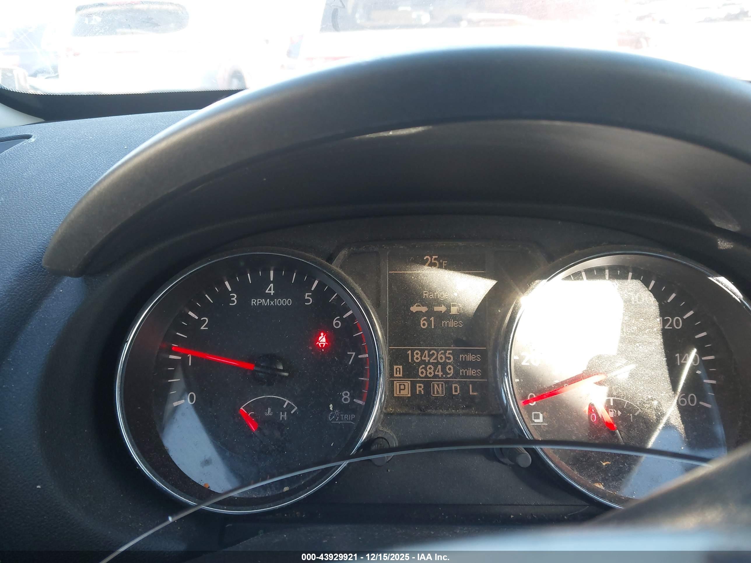 NISSAN ROGUE image 7