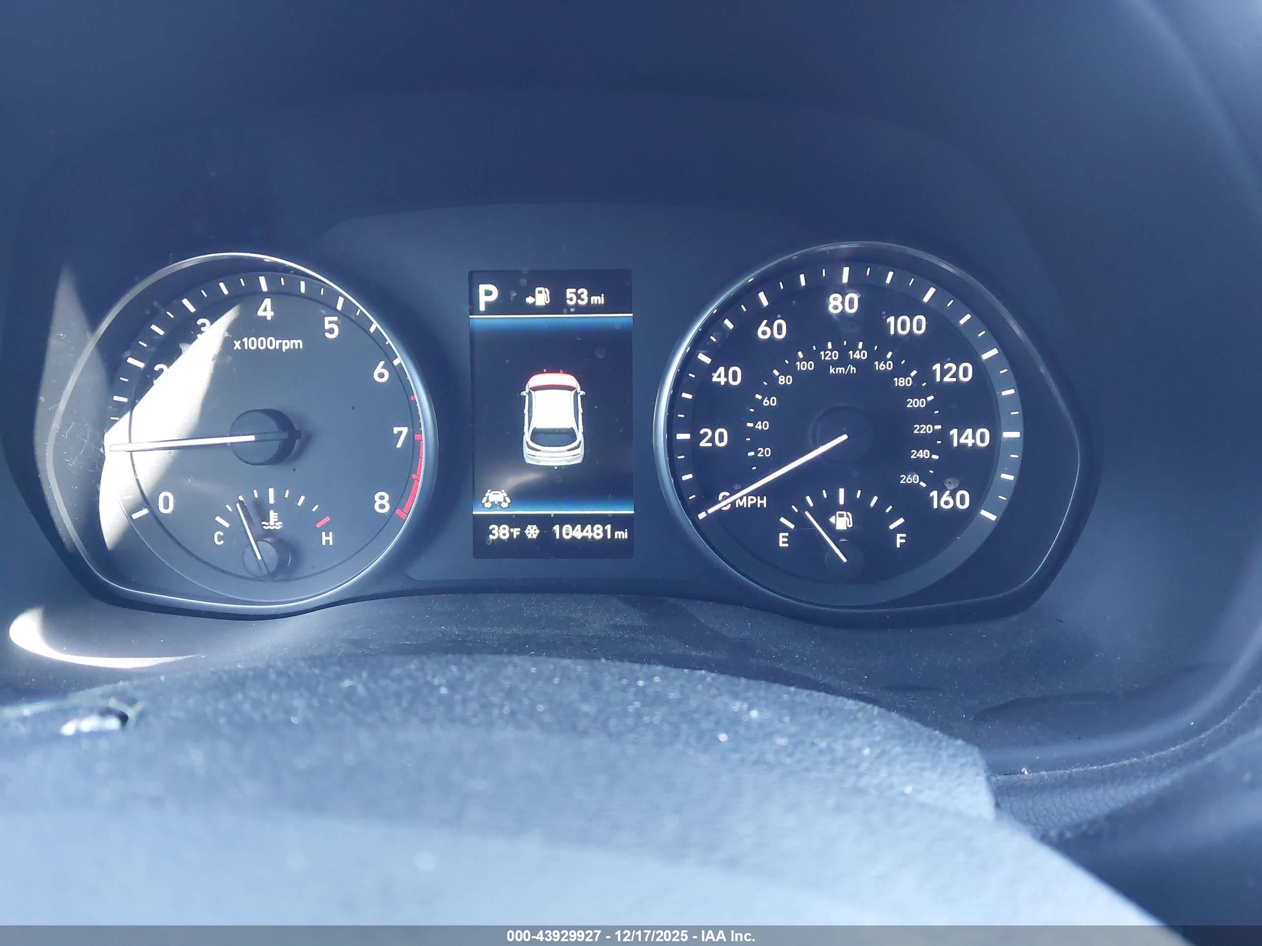 HYUNDAI ELANTRA image 7