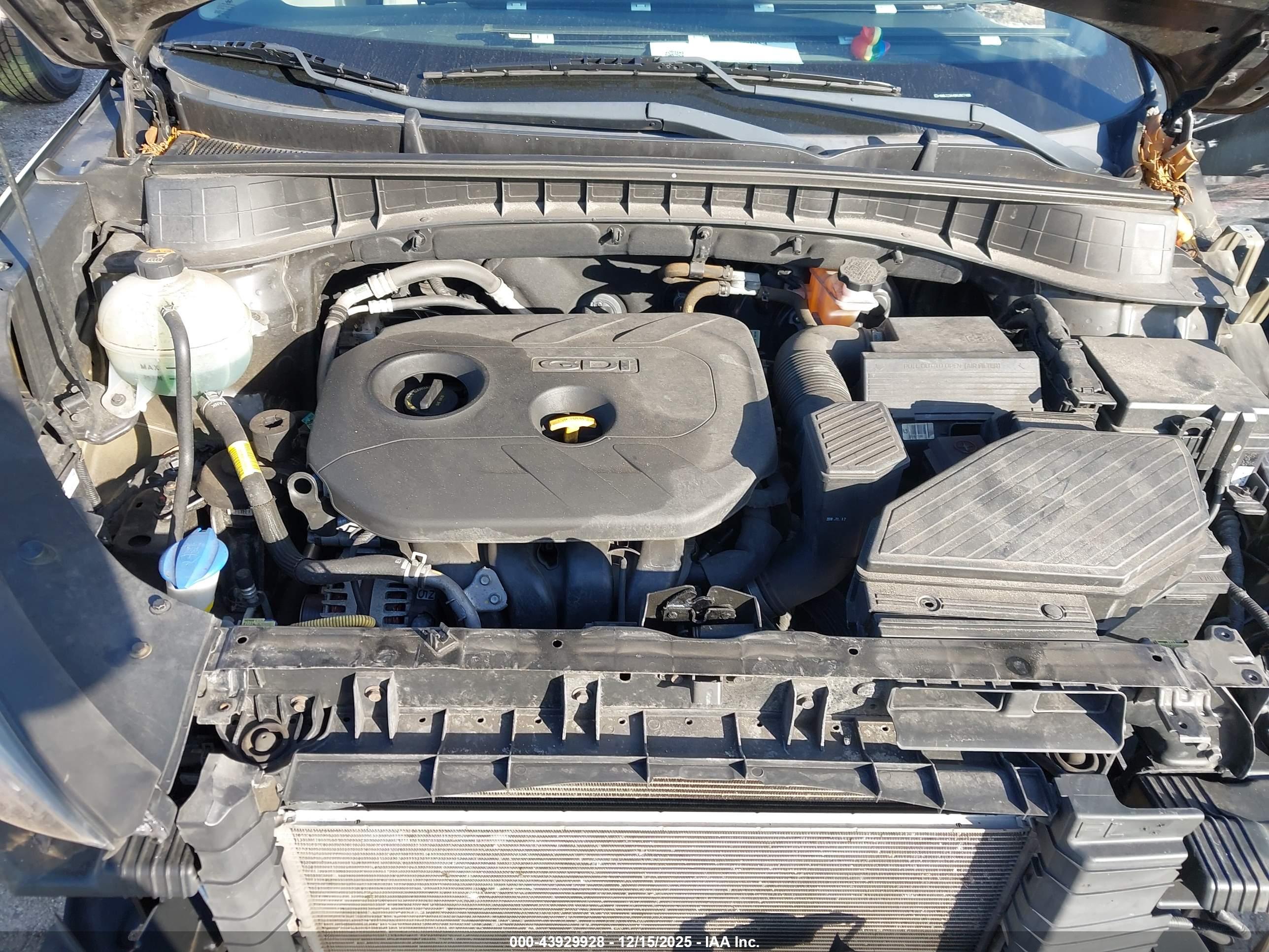 HYUNDAI TUCSON image 10