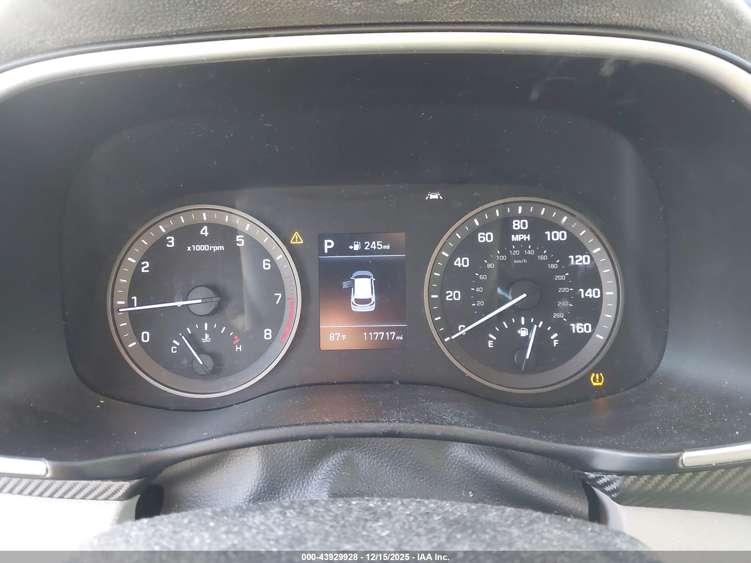 HYUNDAI TUCSON image 7