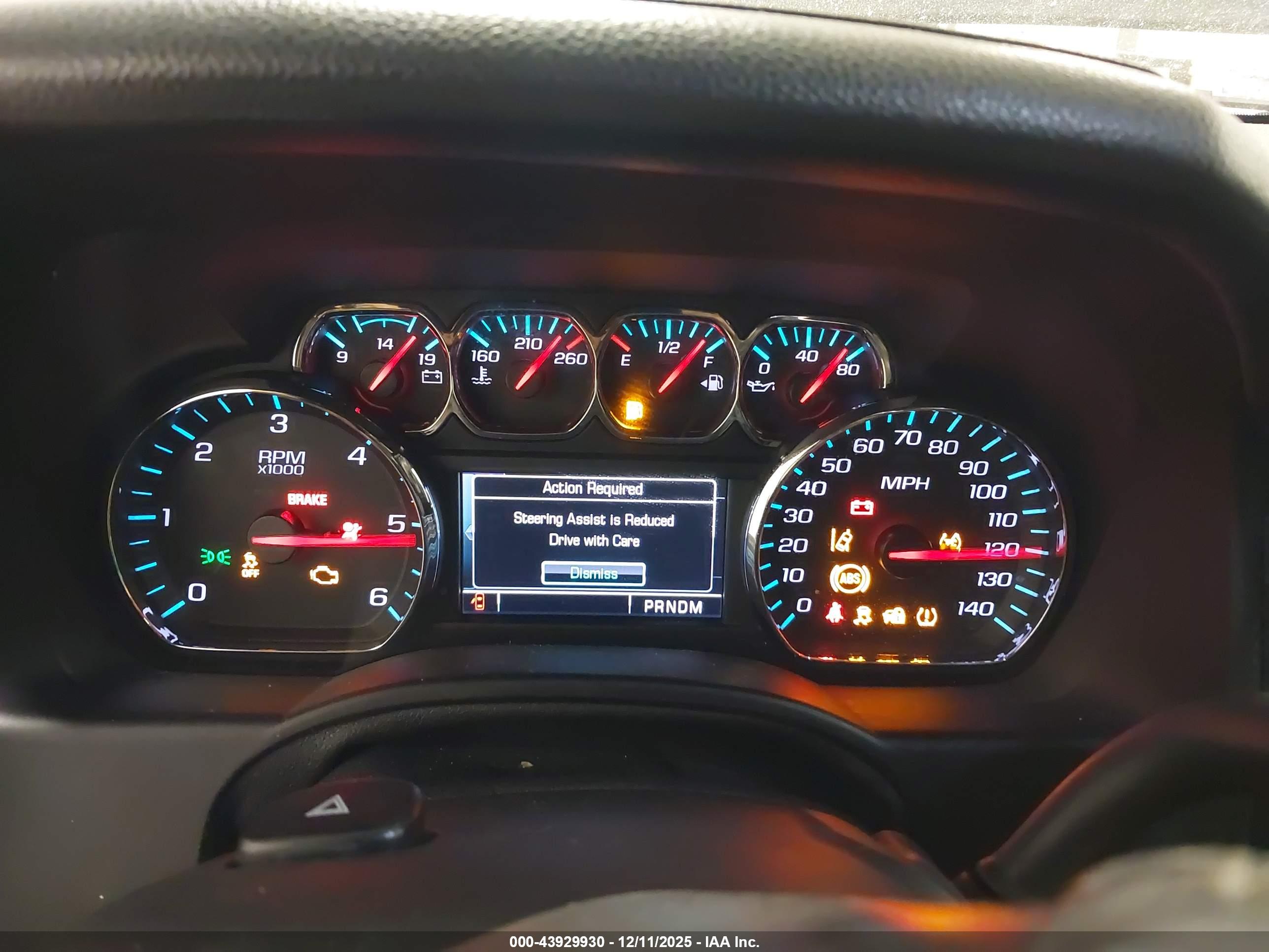 CHEVROLET SUBURBAN image 7