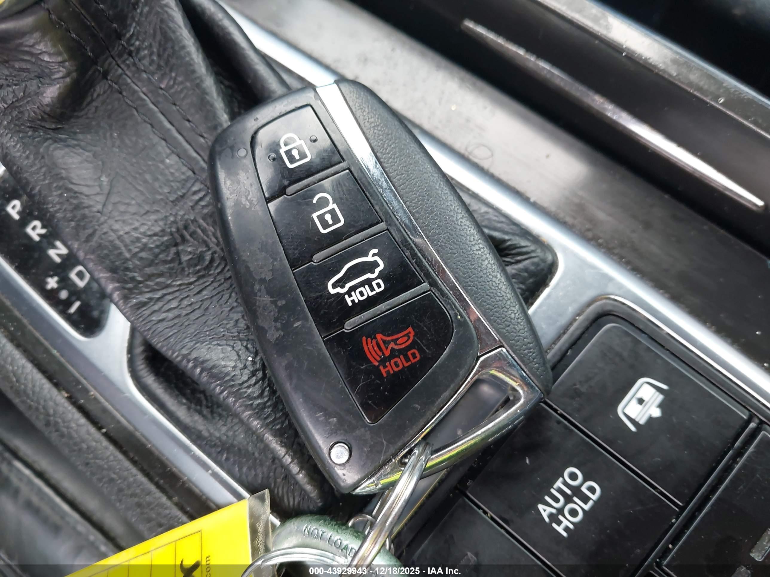 HYUNDAI AZERA image 11