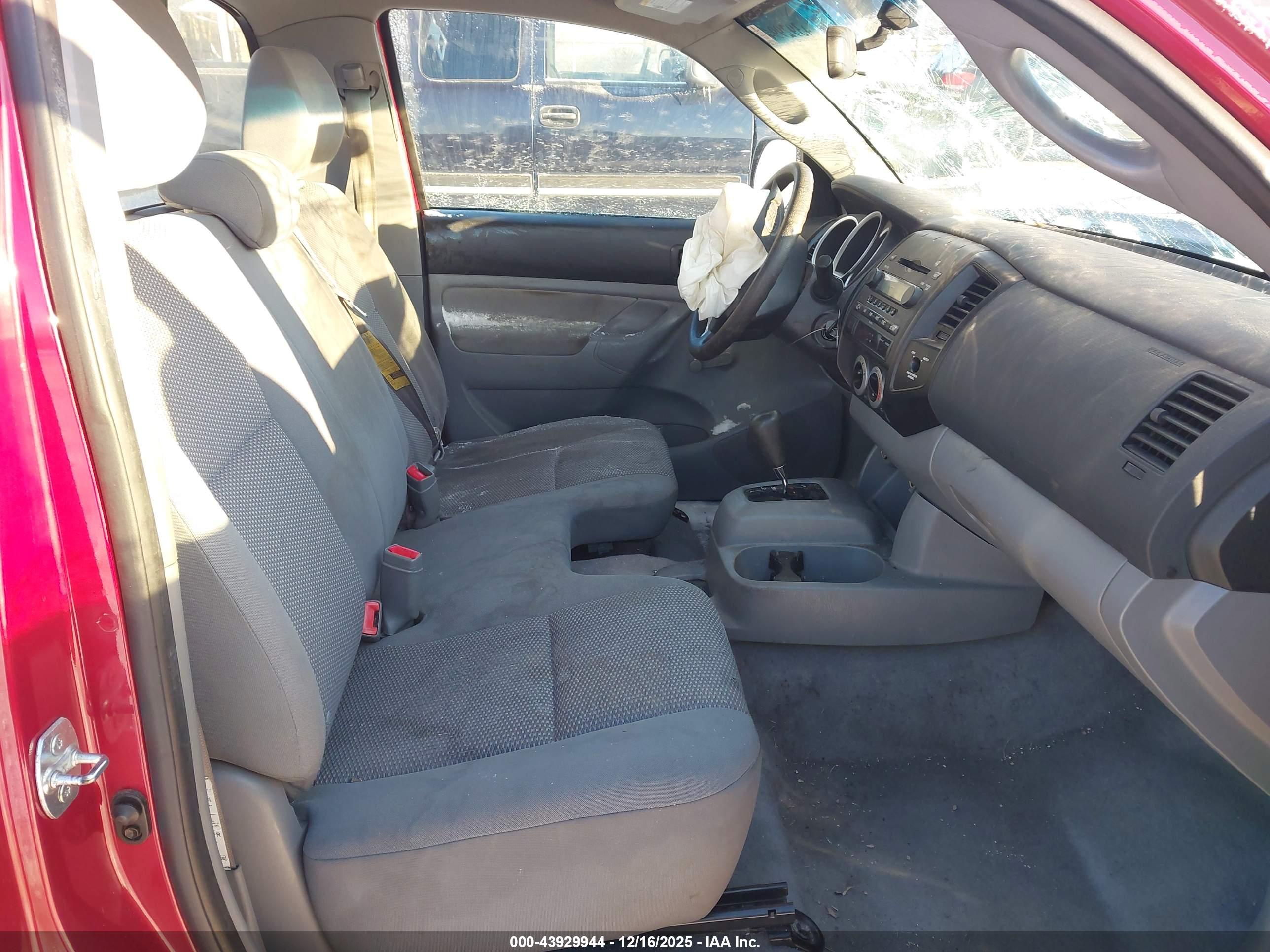TOYOTA TACOMA image 5