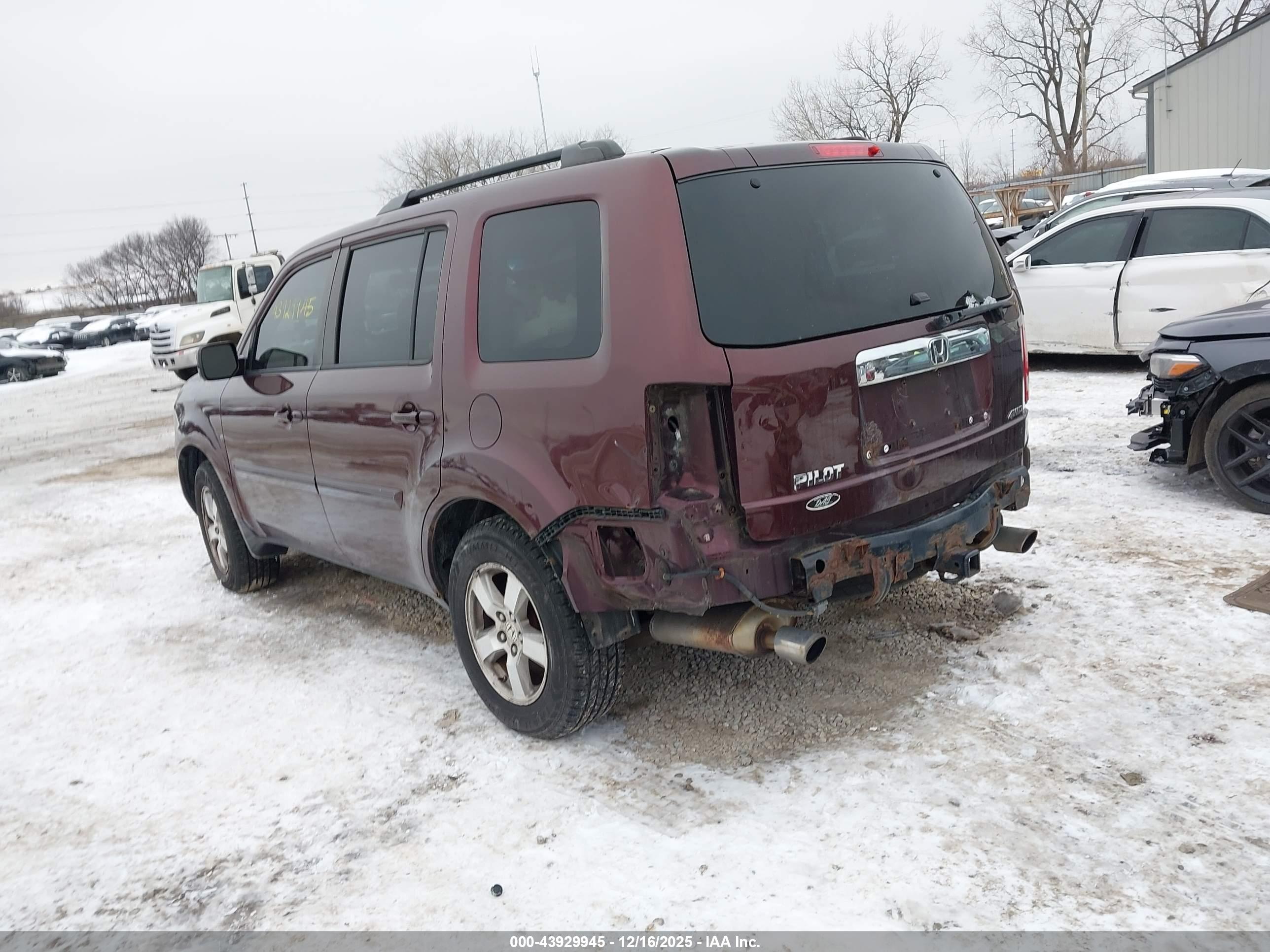 HONDA PILOT image 3