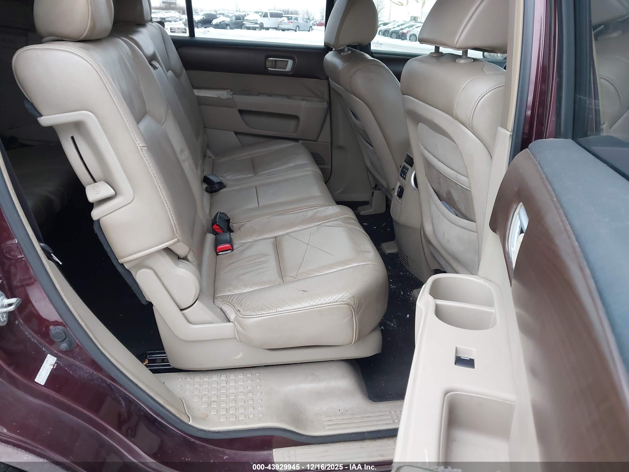 HONDA PILOT image 8