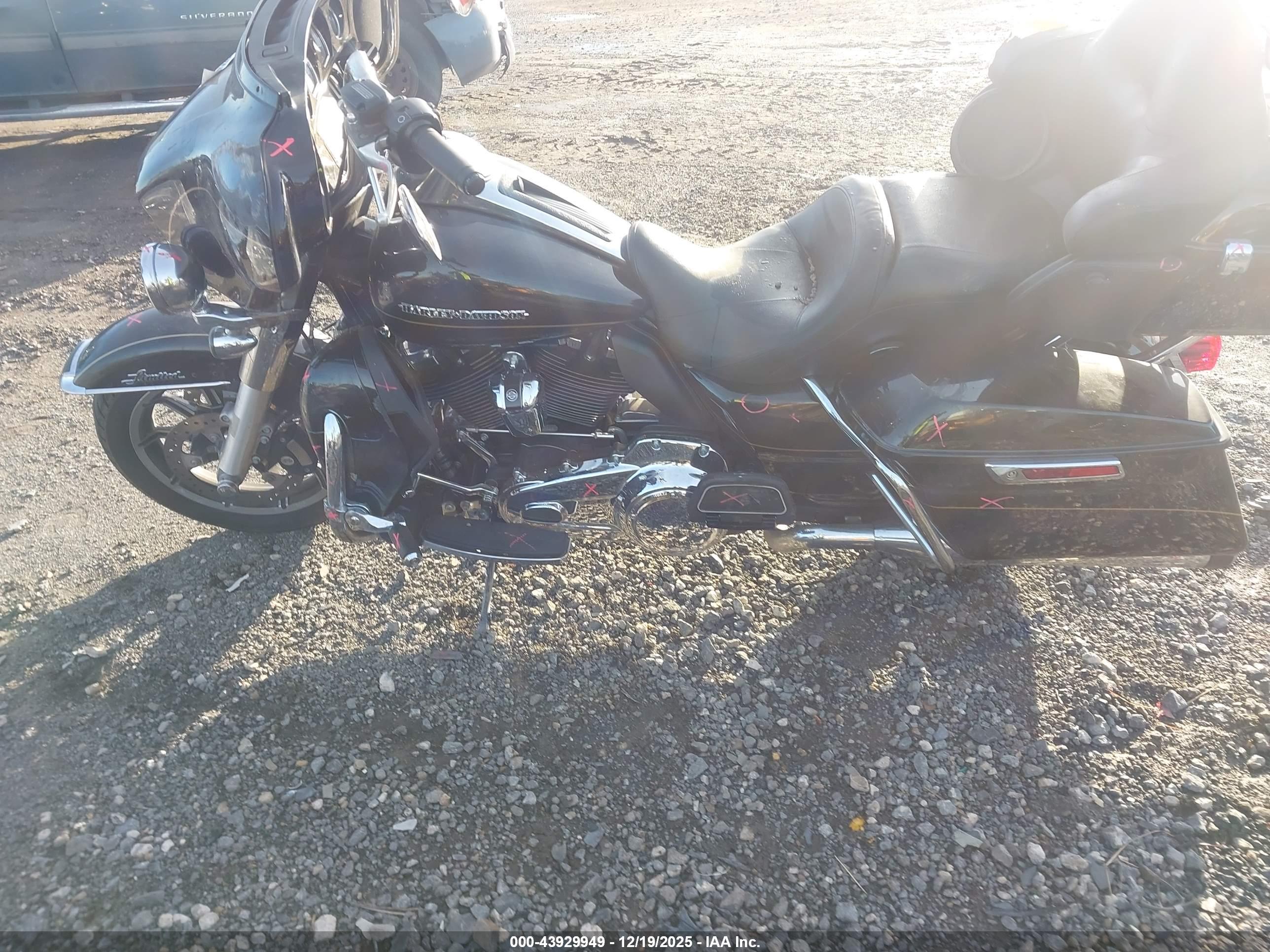 HARLEY-DAVIDSON FLHTK image 9