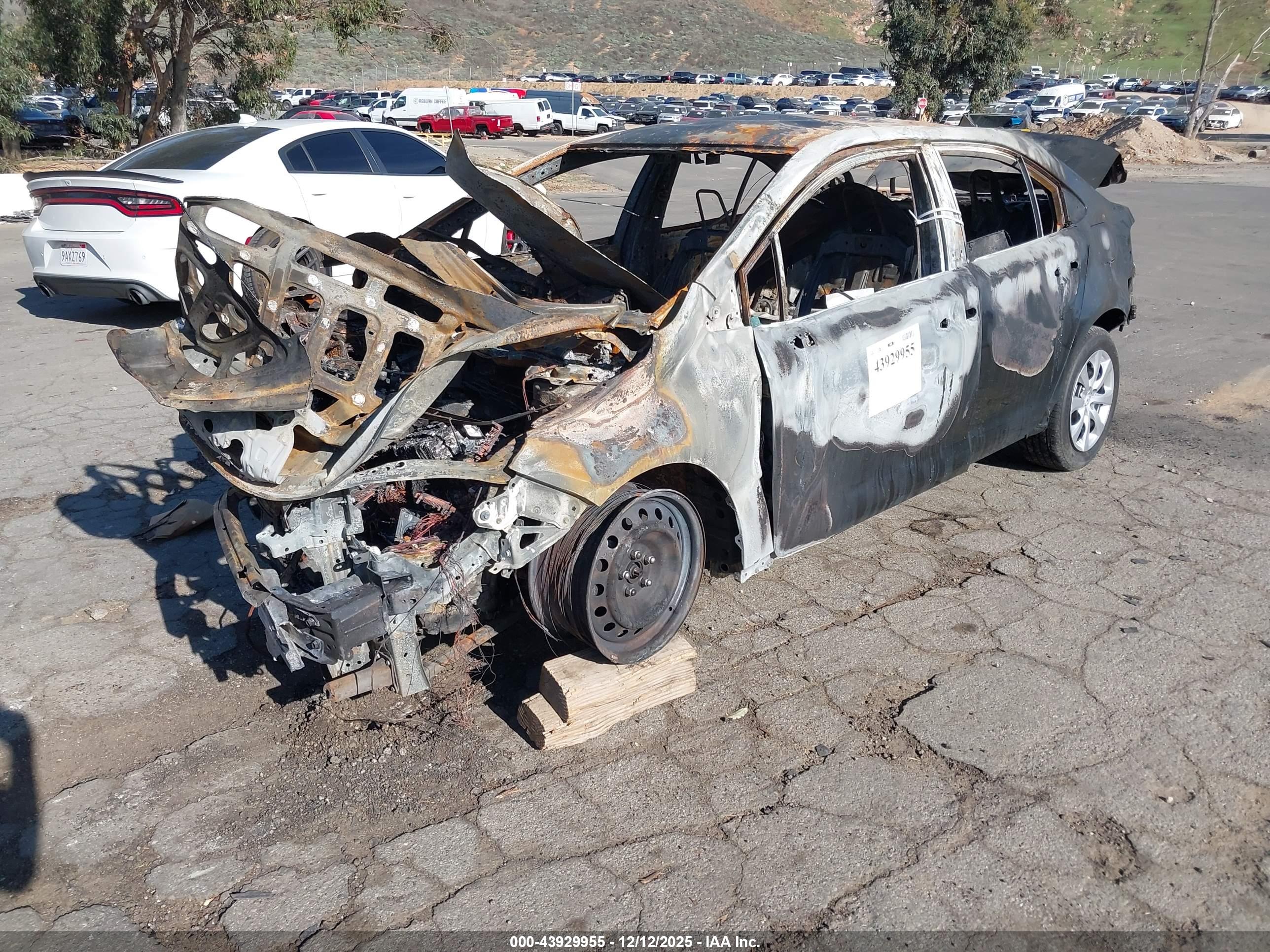 TOYOTA COROLLA image 2