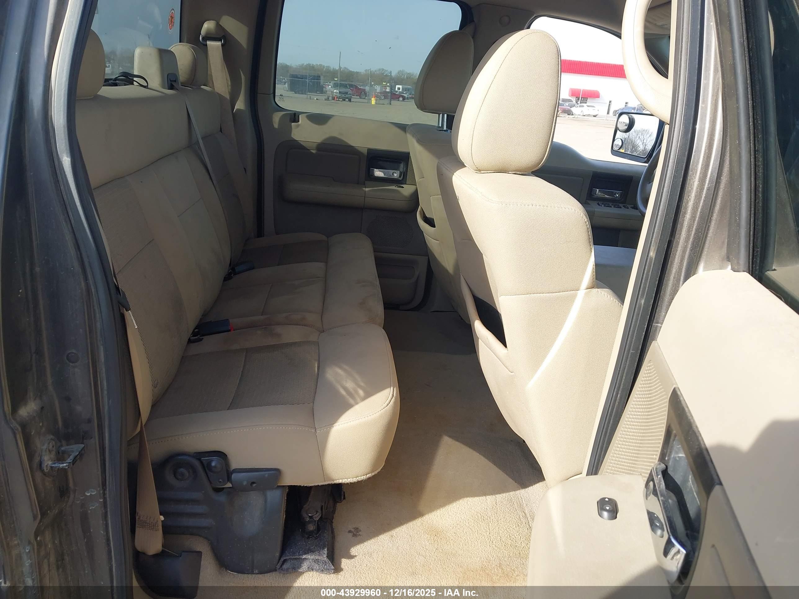 FORD F-150 image 8