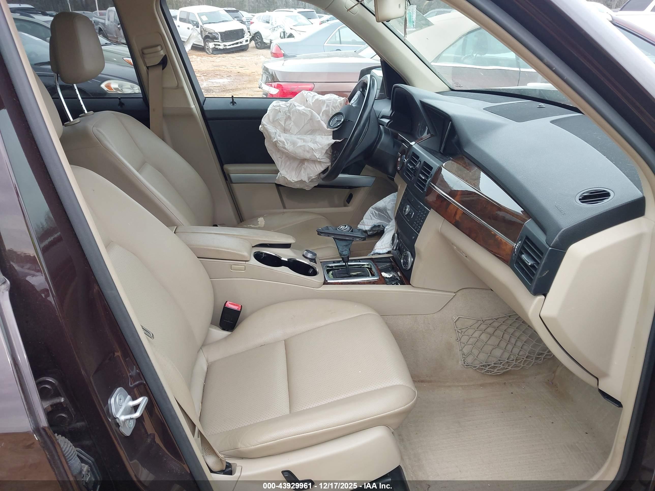 MERCEDES-BENZ GLK image 5