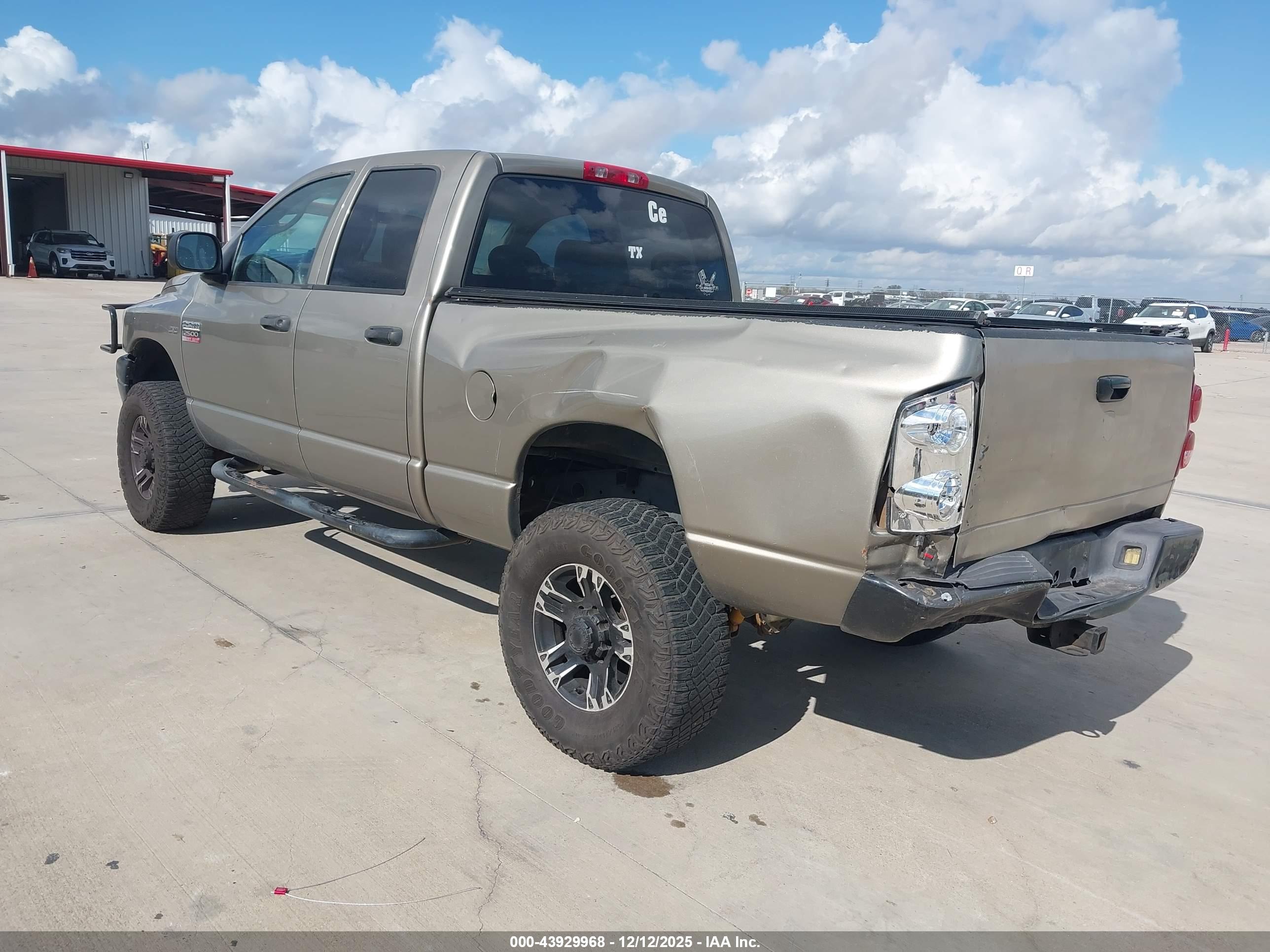DODGE RAM image 3