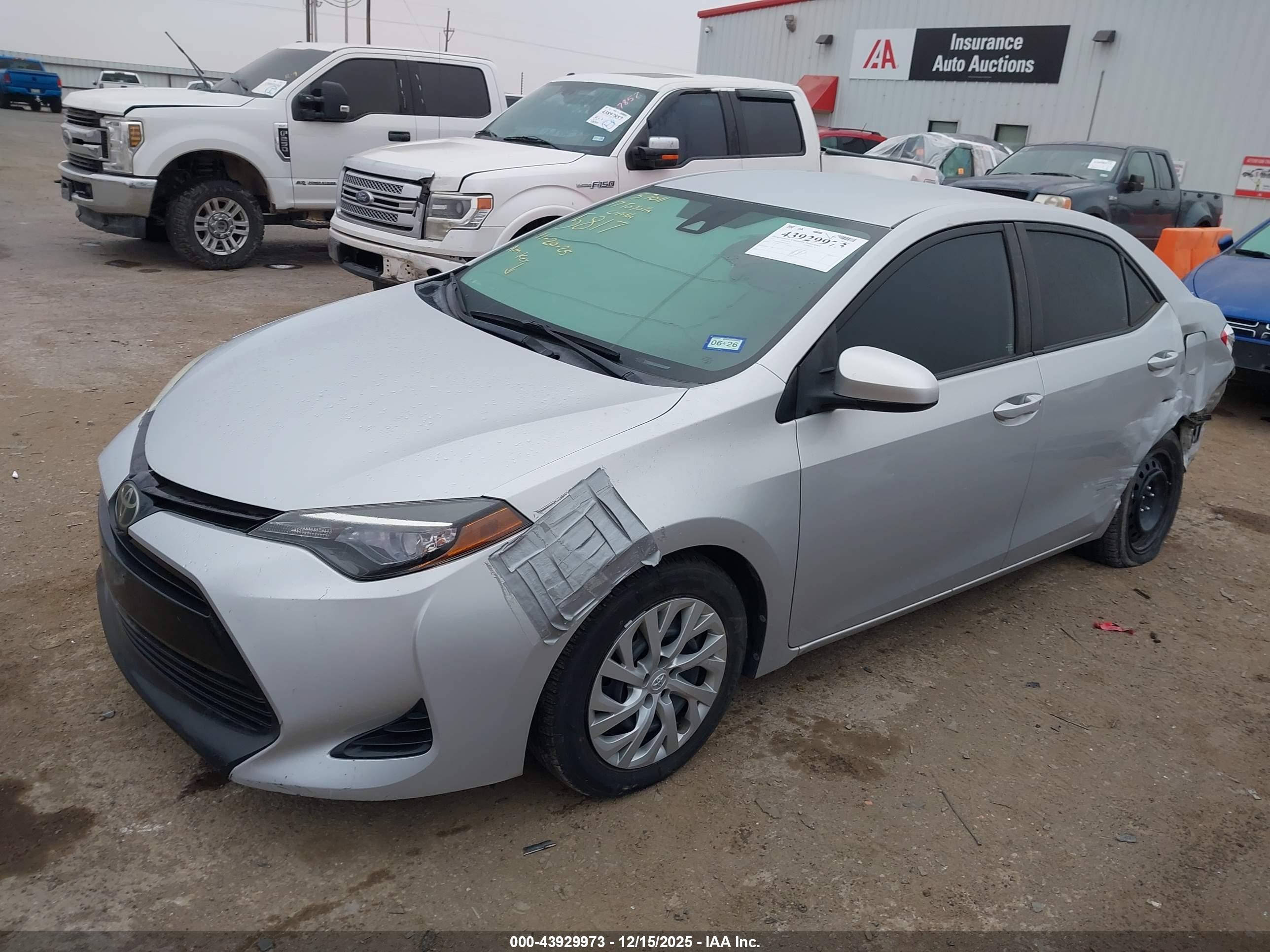 TOYOTA COROLLA image 2