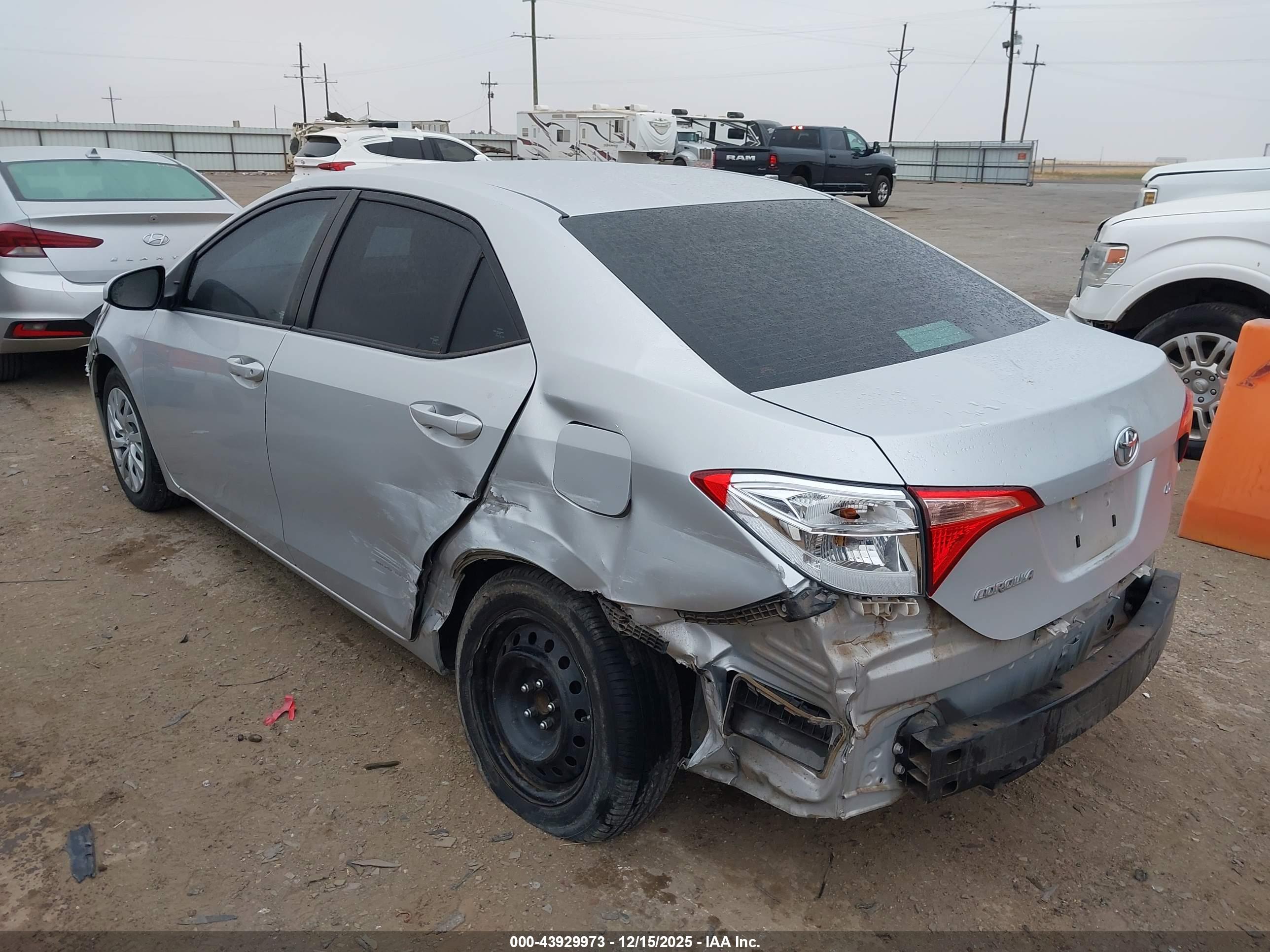 TOYOTA COROLLA image 3